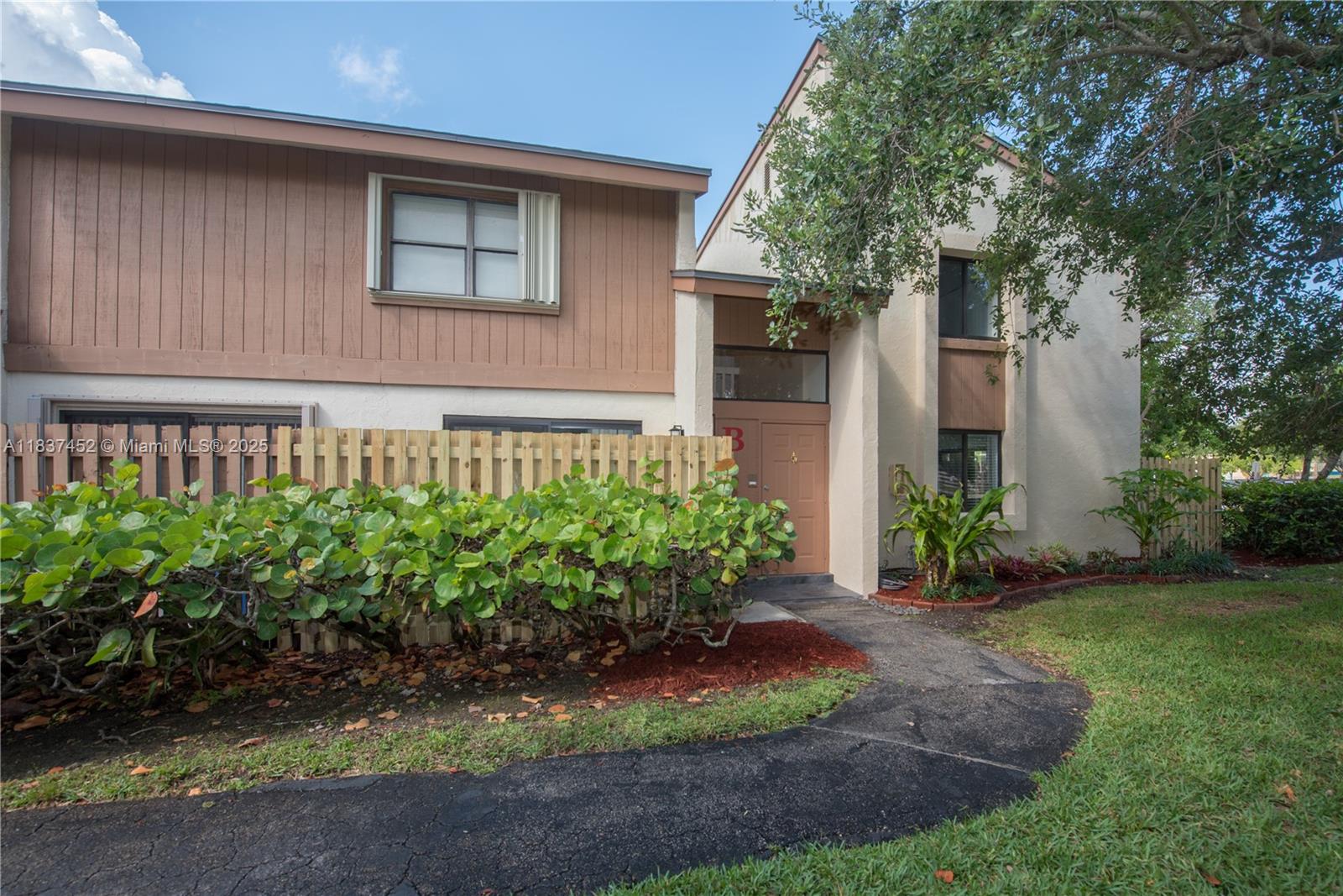 Property photo # 7