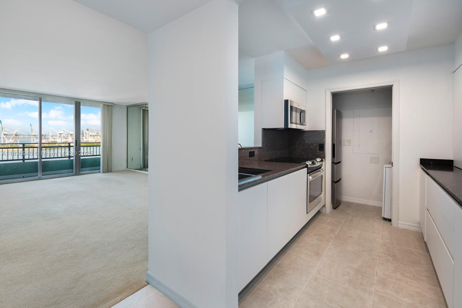 90 Alton Rd #1408, Miami Beach, Florida image 6