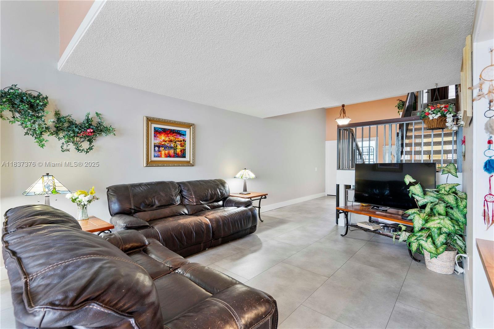 1512 NW 113th Way, Pembroke Pines, Florida image 12
