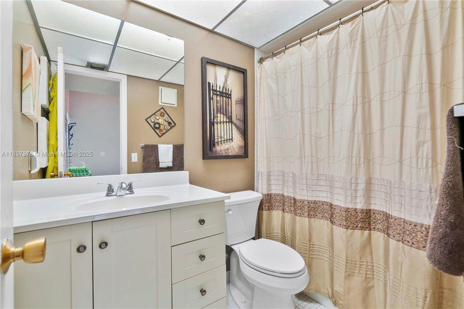 1512 NW 113th Way, Pembroke Pines, Florida image 20