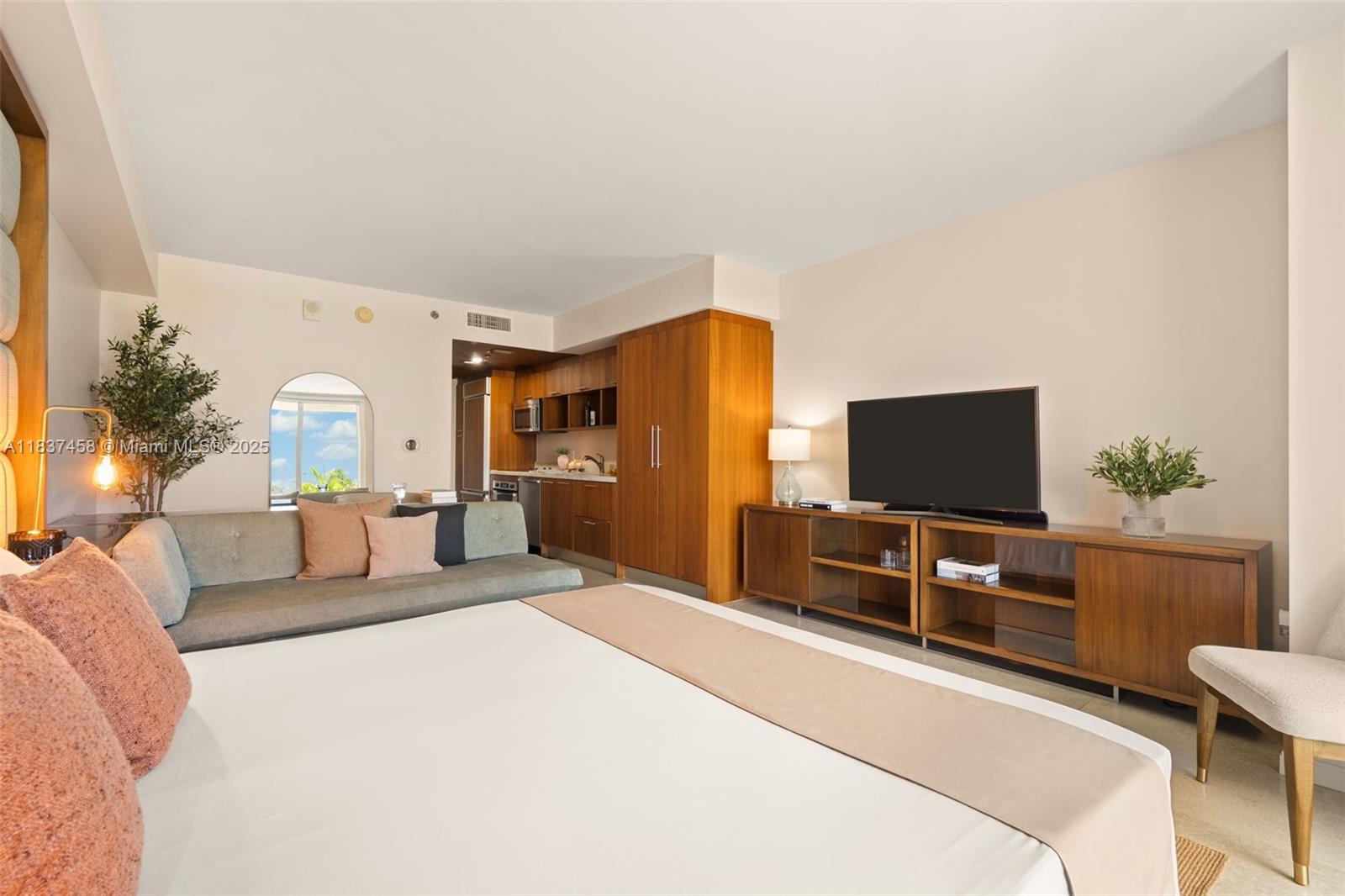 Property photo # 8