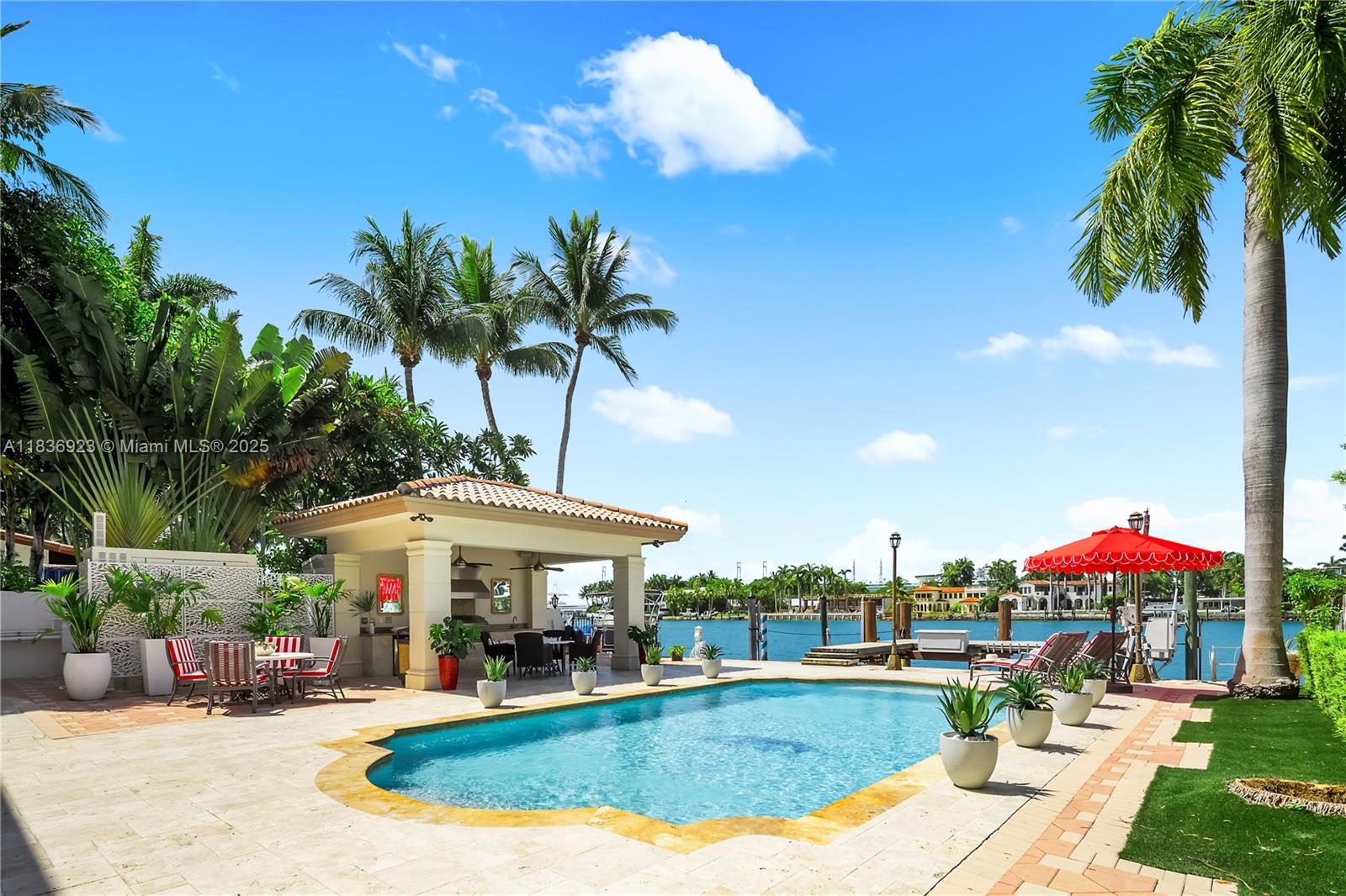 66 S Hibiscus Dr, Miami Beach, Florida image 2