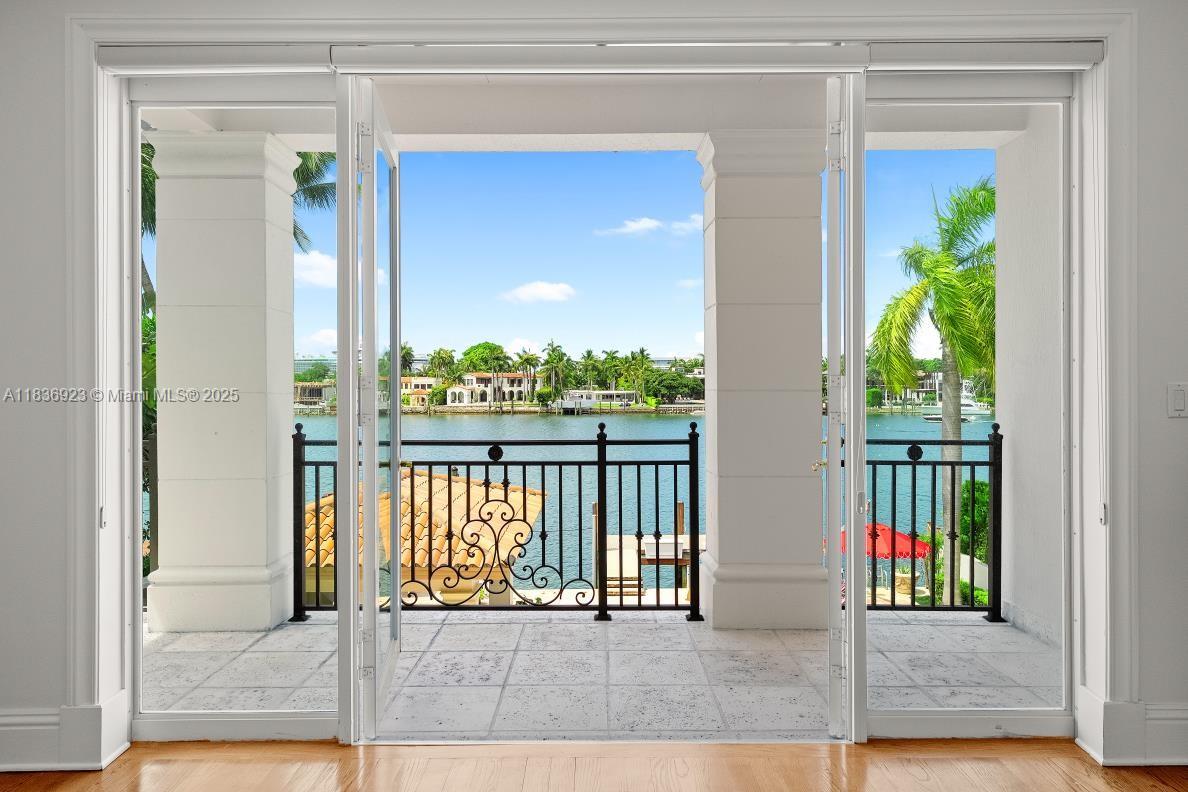 66 S Hibiscus Dr, Miami Beach, Florida image 21