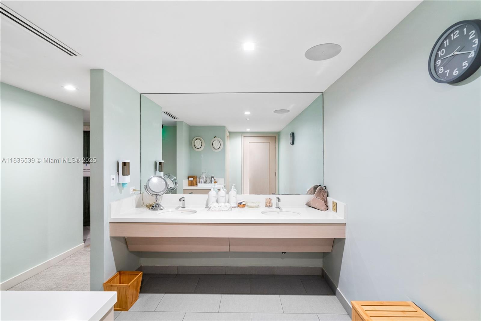 551 N Fort Lauderdale Beach Blvd #R201, Fort Lauderdale, Florida image 35