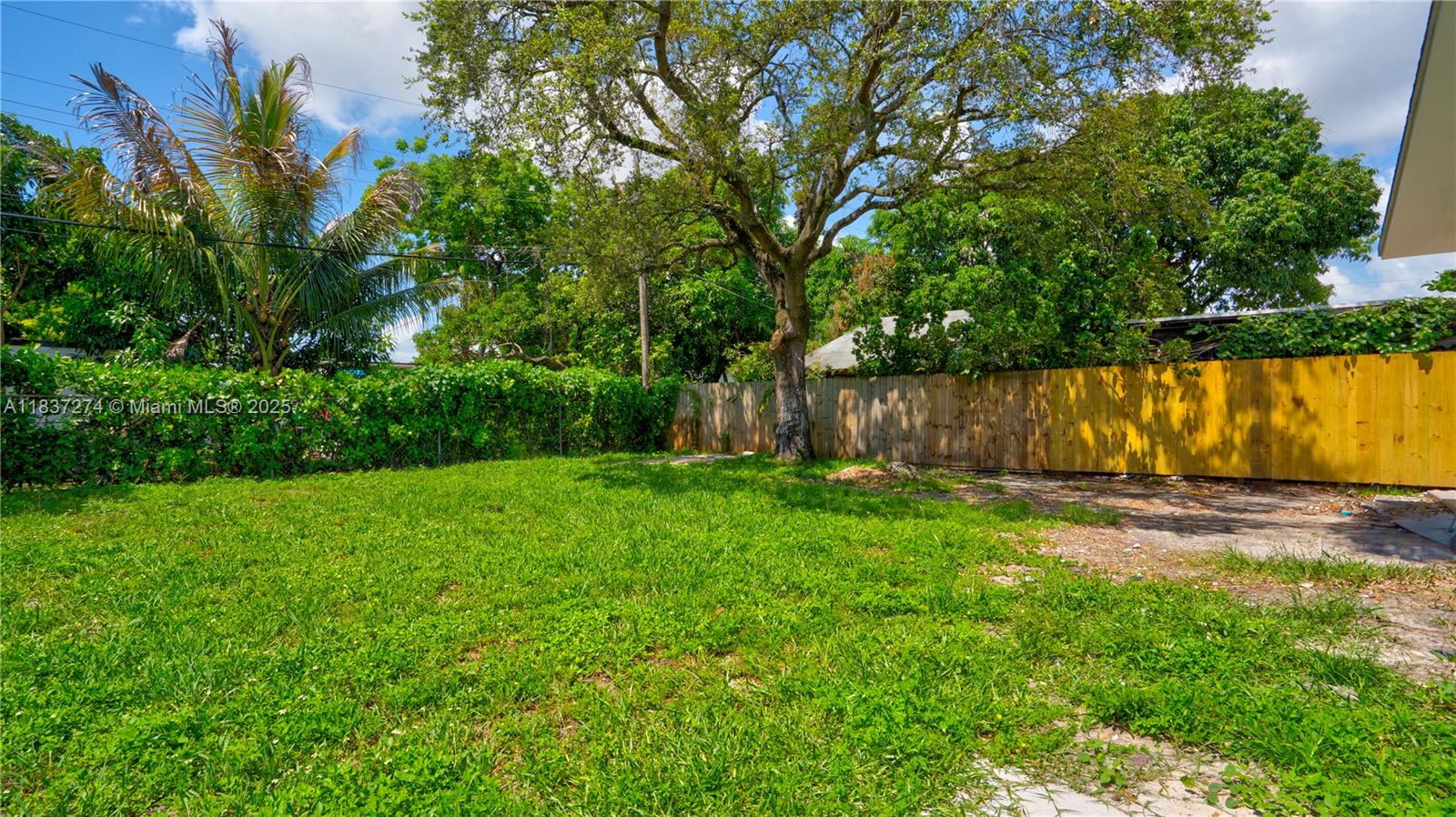 2820 NW 95th St, Miami, Florida image 8