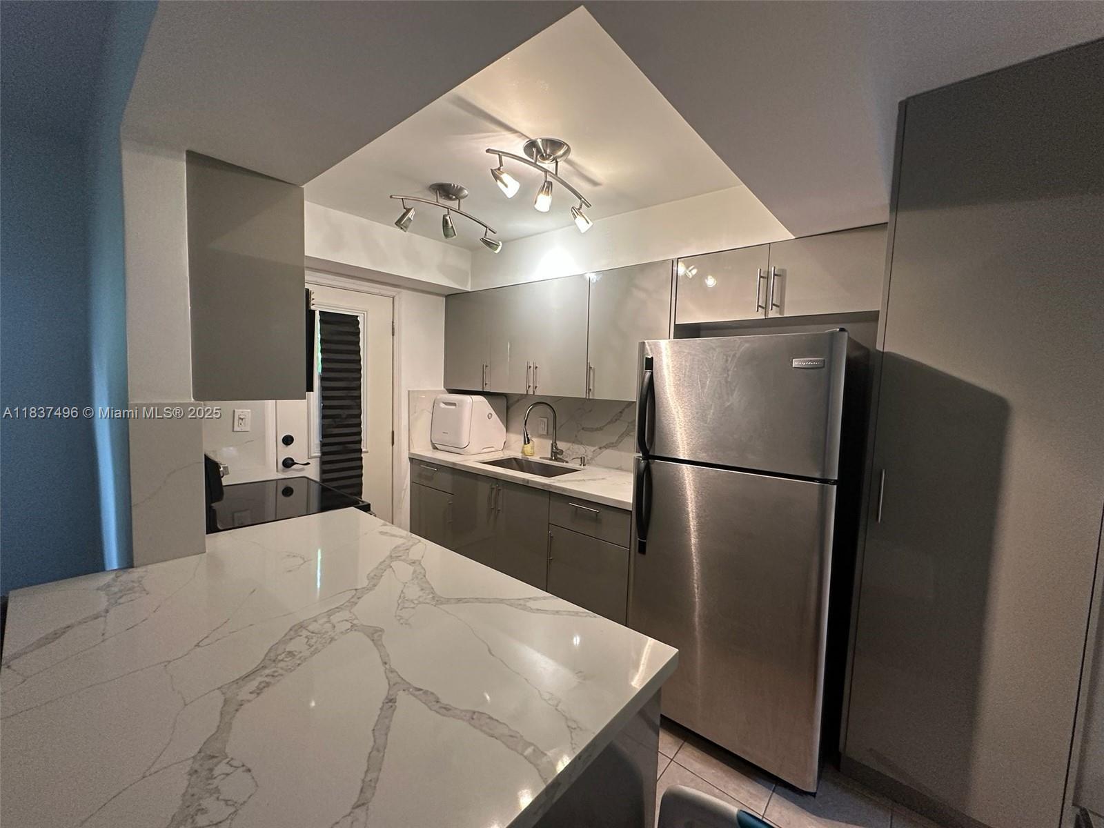Property photo # 6
