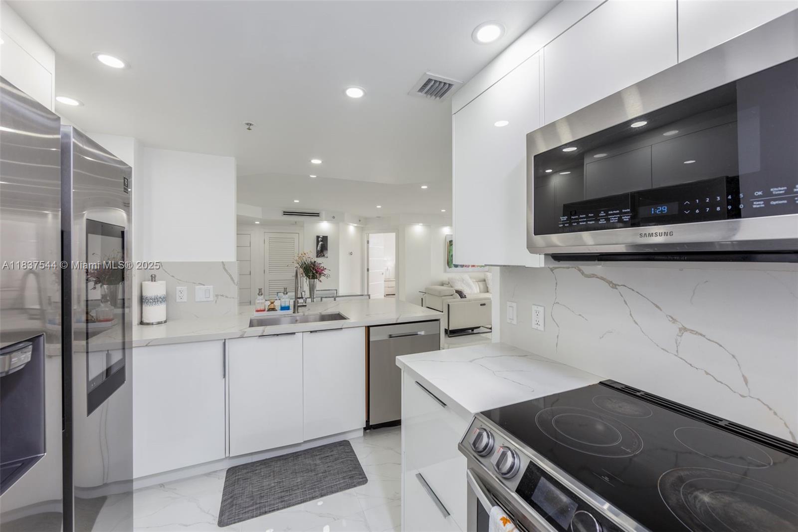 Property photo # 6
