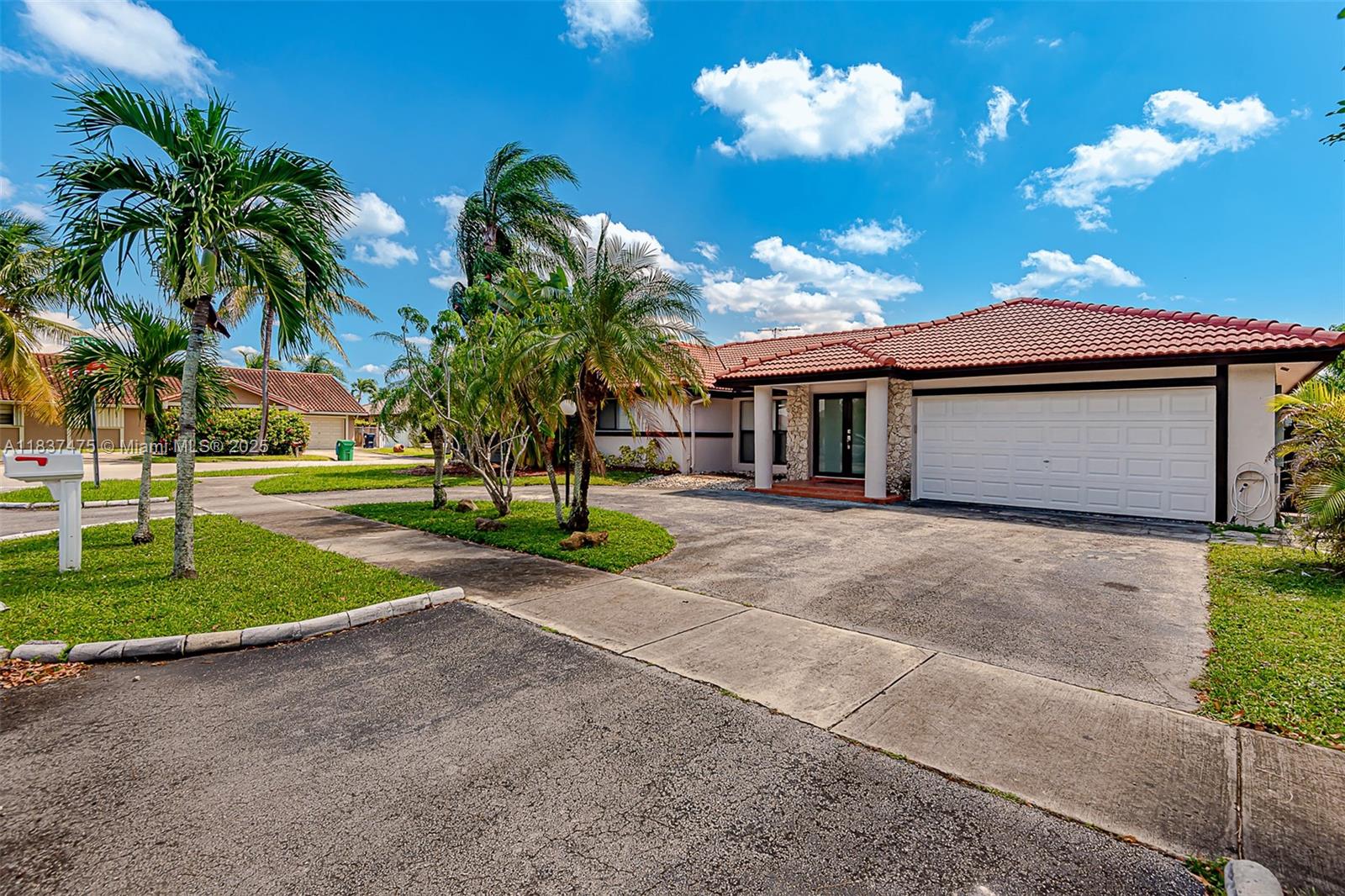 Property photo # 9