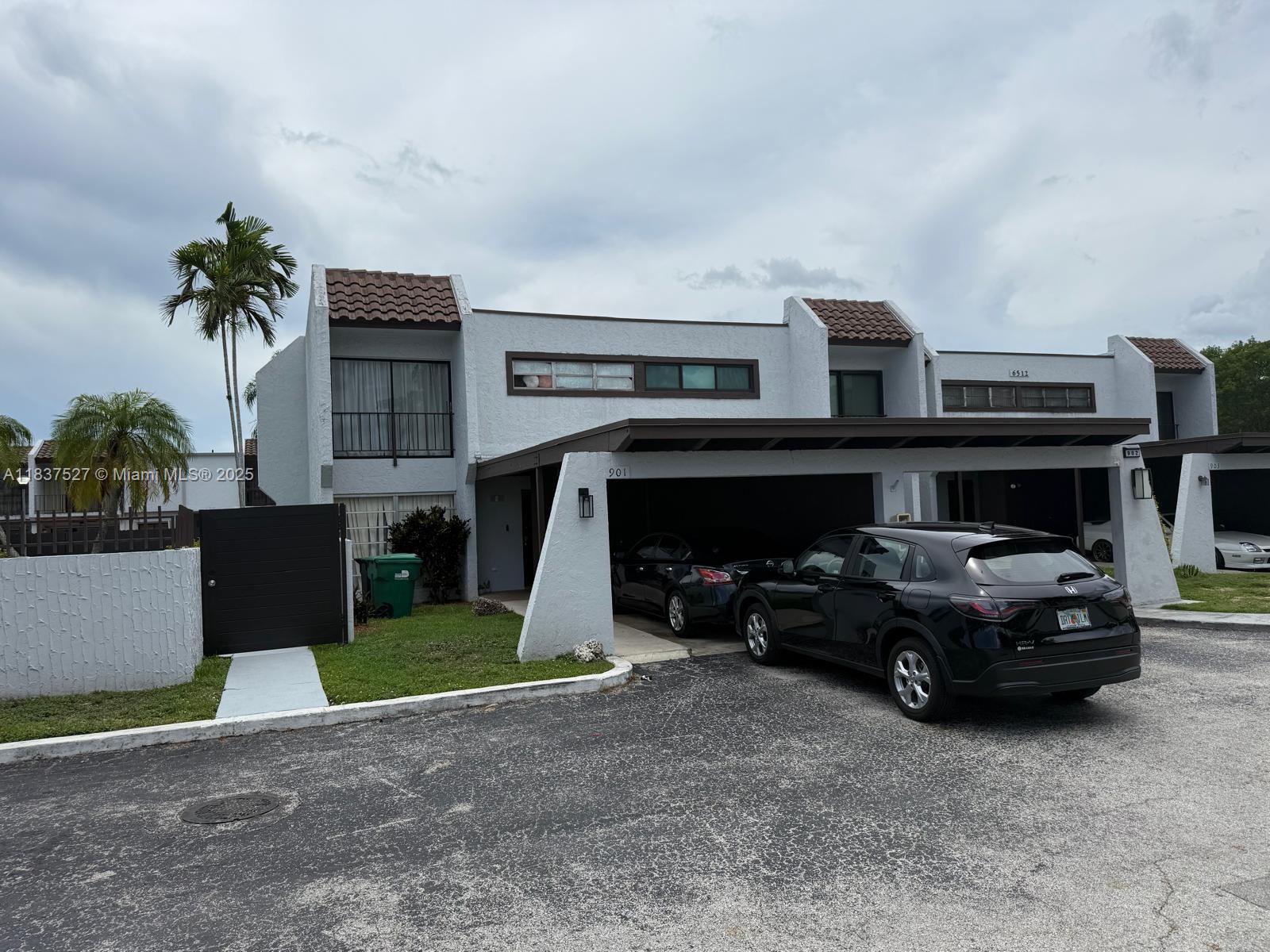 Property photo # 0