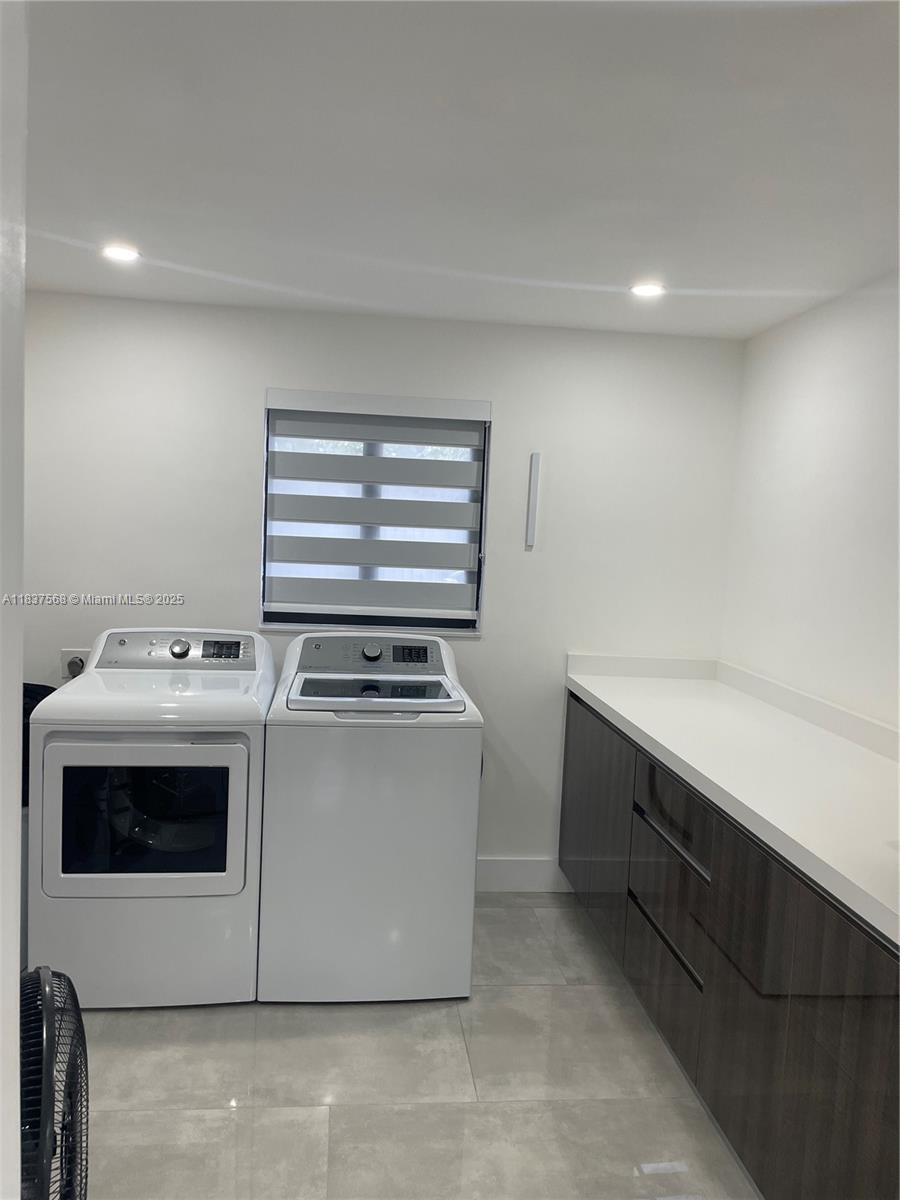 6272 NW 110th Ter, Hialeah, Florida image 35