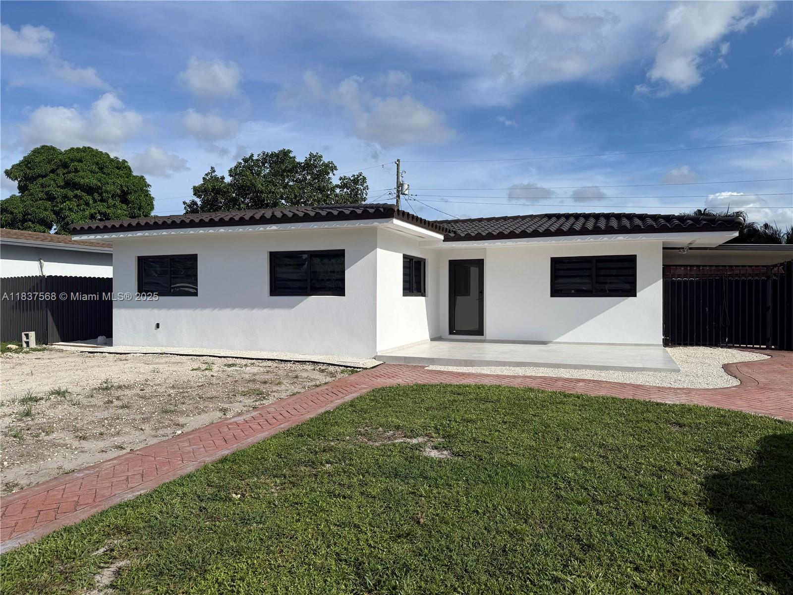 6272 NW 110th Ter, Hialeah, Florida image 4