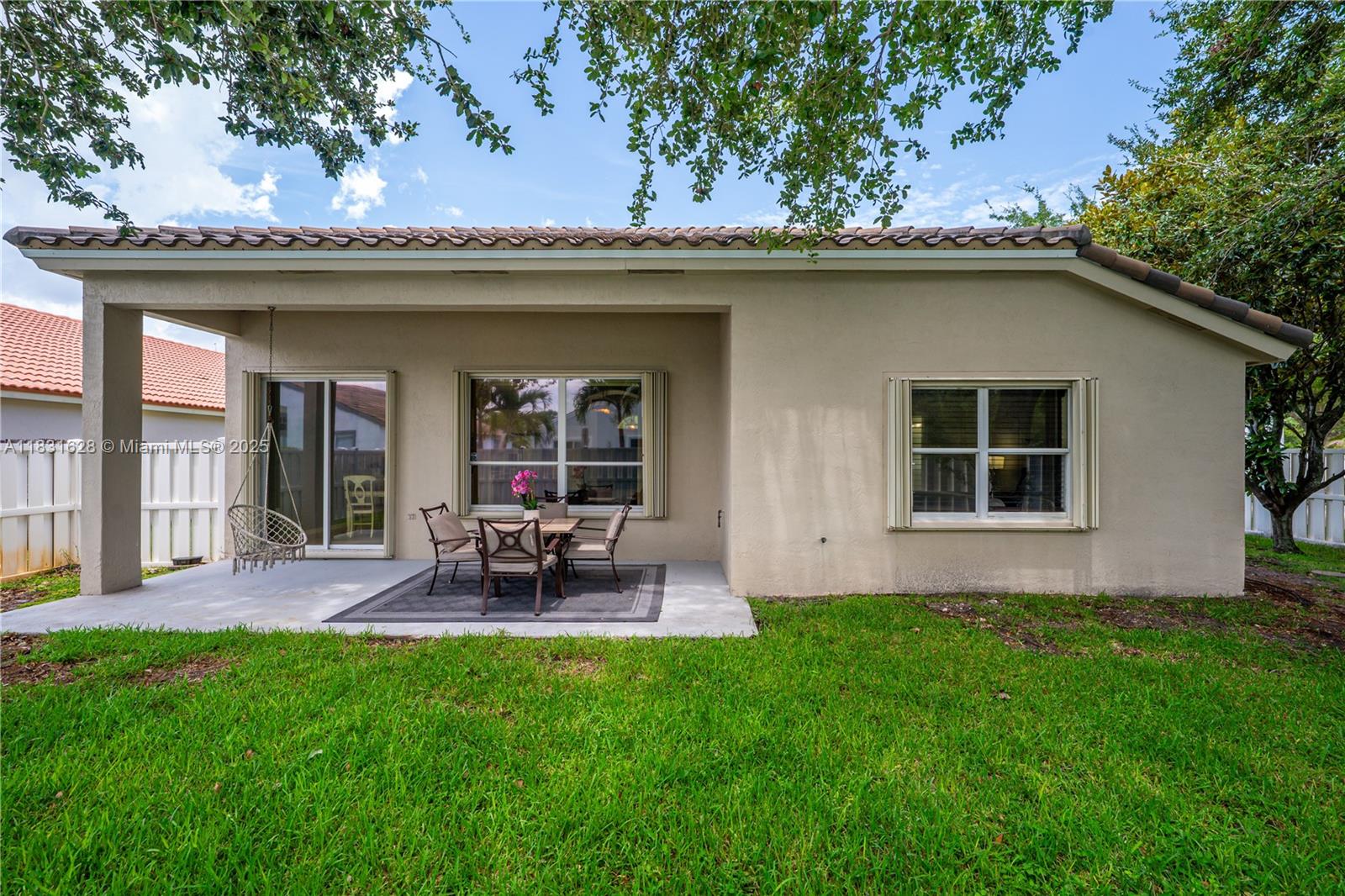 1122 NW 143rd Ave, Pembroke Pines, Florida image 24