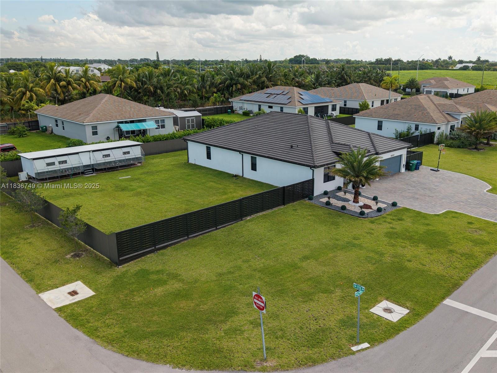 17777 SW 295th St, Homestead, Florida image 5
