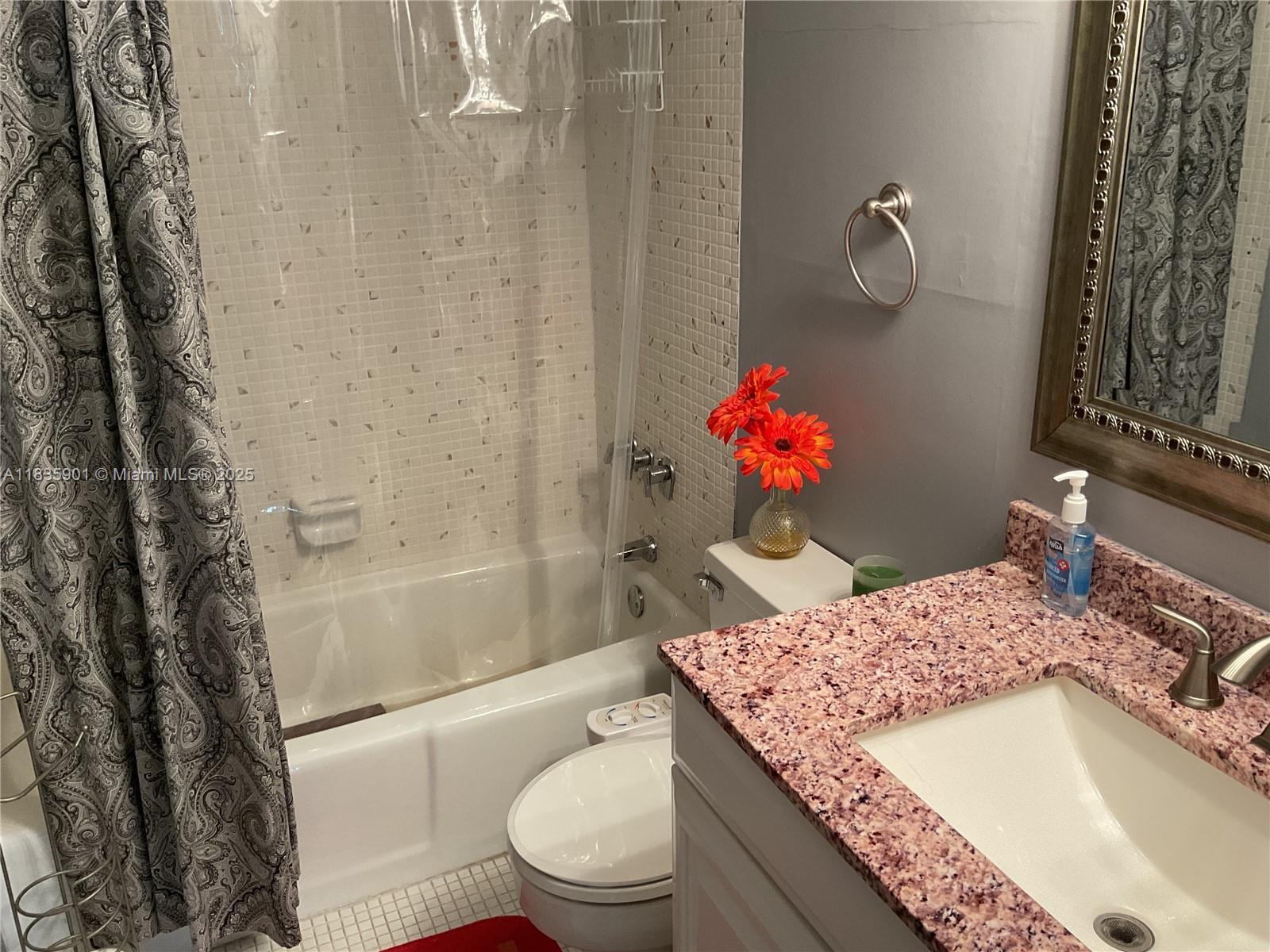 400 Kings Point Dr #623, Sunny Isles Beach, Florida image 31