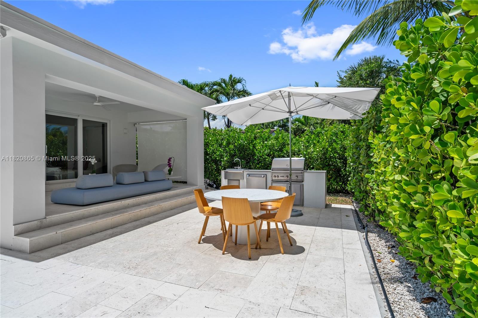 9033 Emerson Ave, Surfside, Florida image 32
