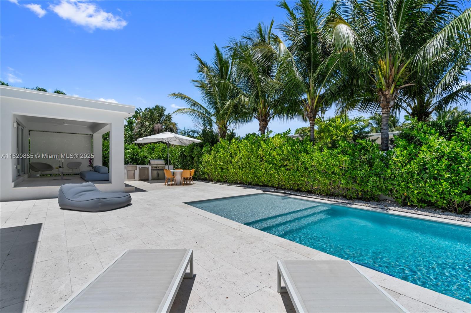 9033 Emerson Ave, Surfside, Florida image 33