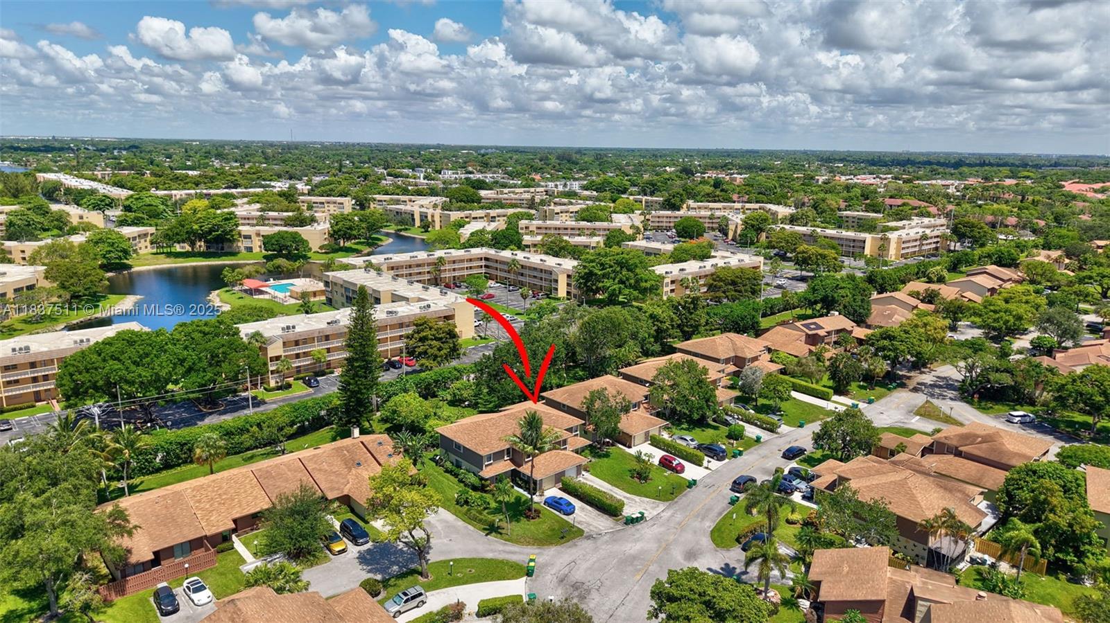 6181 Pine Tree Ln #B, Tamarac, Florida image 47