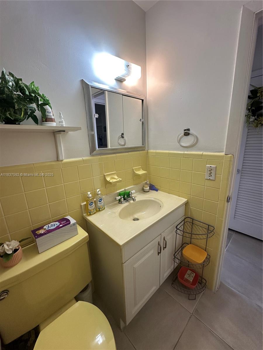 920 SW 11th Ave #12A, Hallandale Beach, Florida image 10