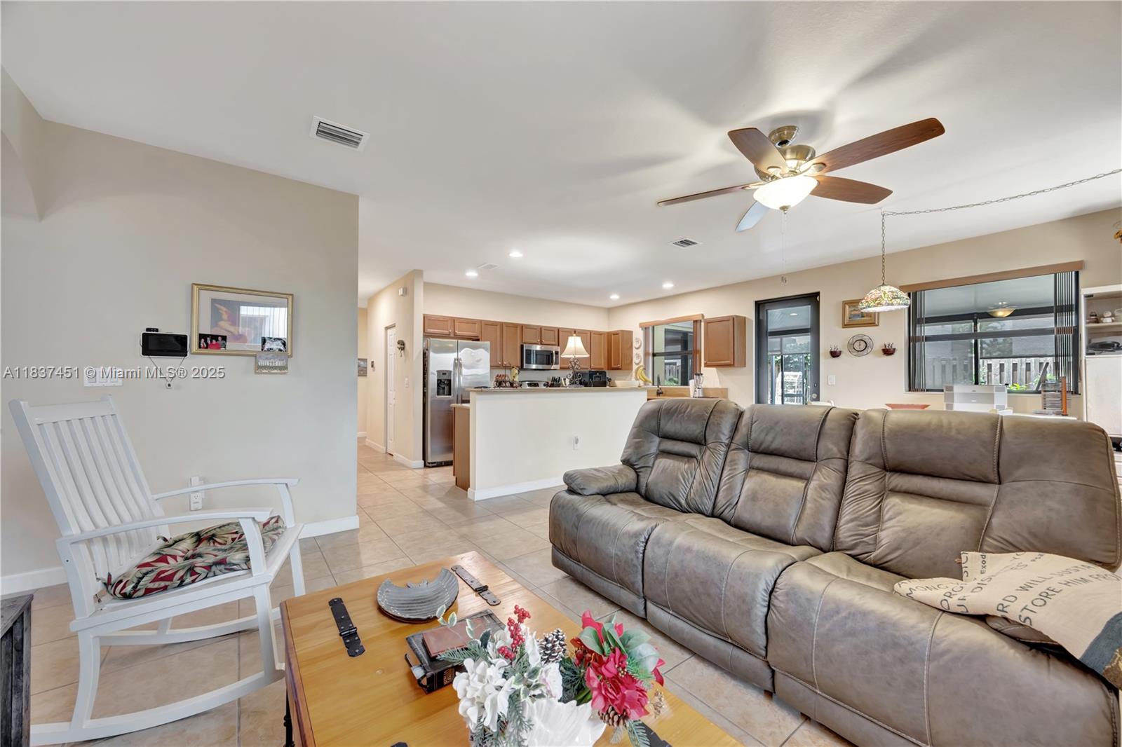 132 SE 36th Ave, Homestead, Florida image 17