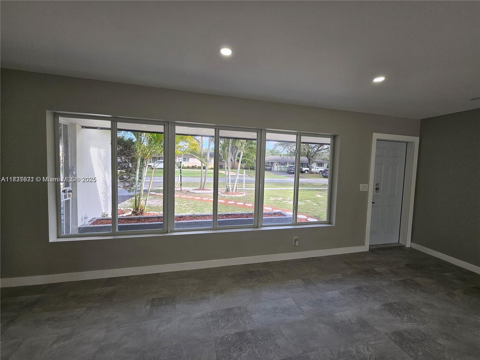 221 SW 53rd Ave, Plantation, Florida image 14