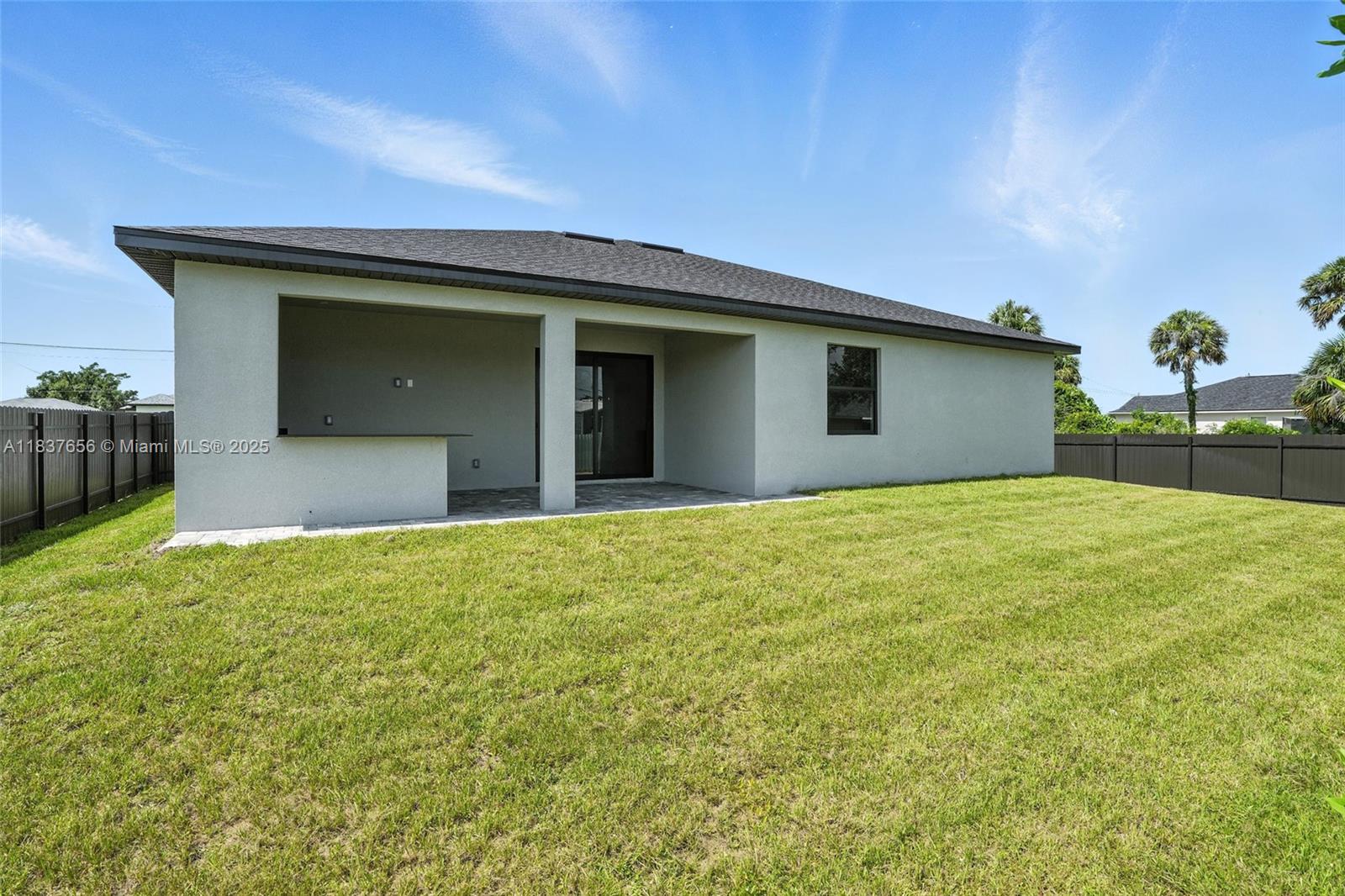 Residential, Cape Coral, Florida image 29