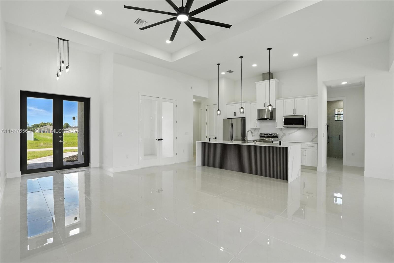 Residential, Cape Coral, Florida image 4