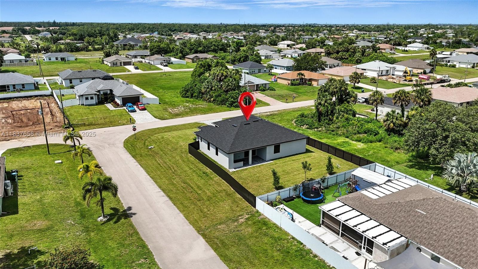 Residential, Cape Coral, Florida image 40