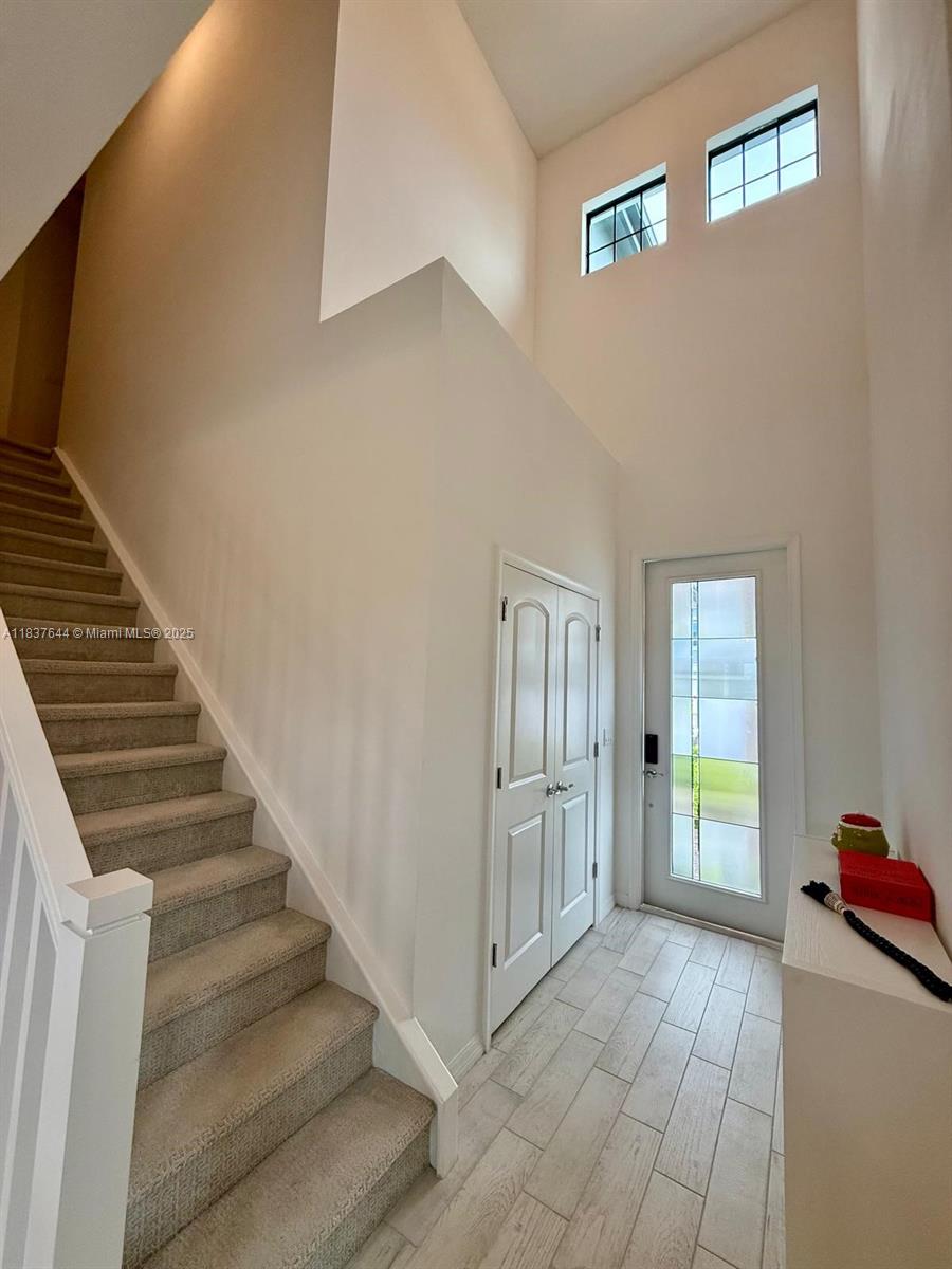 4468 Spruce Ln, Oakland Park, Florida image 9