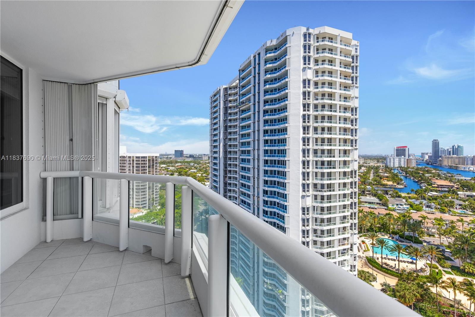 21055 Yacht Club Dr #2203, Aventura, Florida image 24