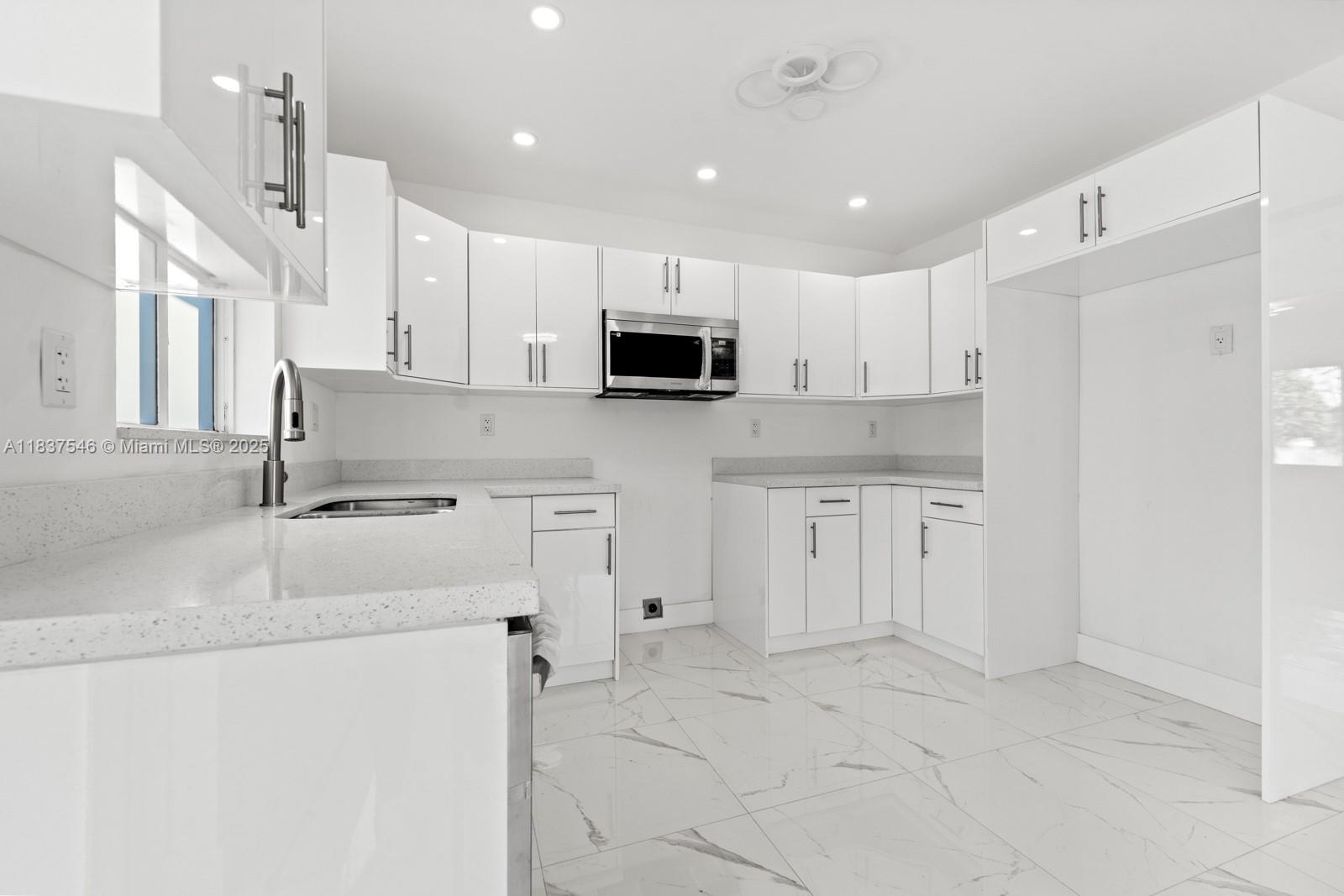 231 NW 3rd Ave, Florida City, Florida image 12