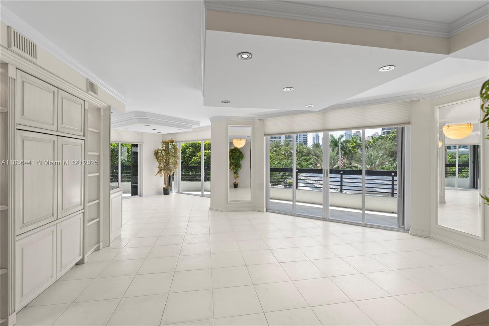 3500 Mystic Pointe Dr #306, Aventura, Florida image 7