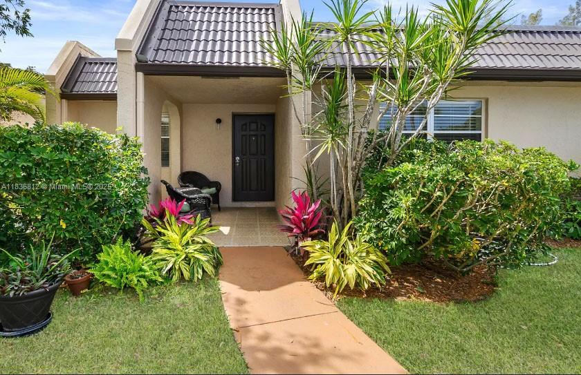 103 Lake Terry Dr, West Palm Beach, Florida image 2