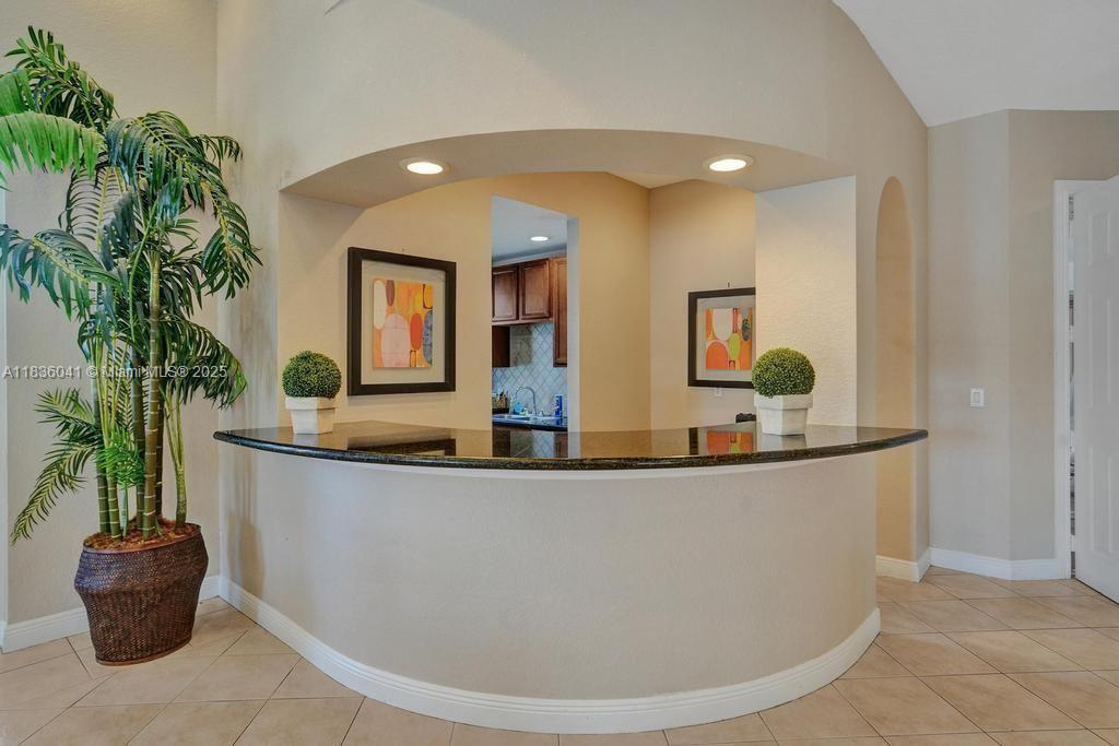 5963 Royal Way, Tamarac, Florida image 17