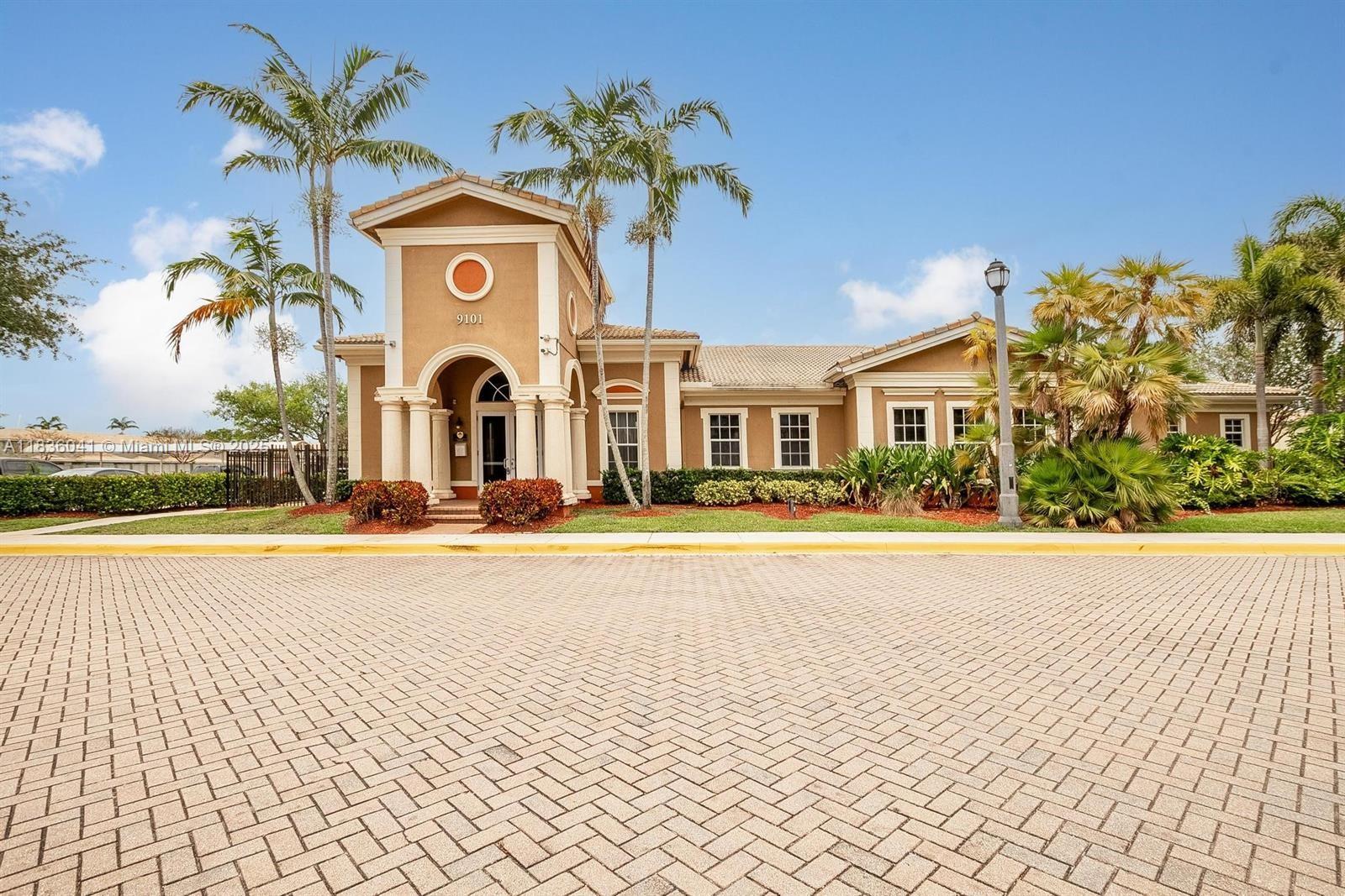 5963 Royal Way, Tamarac, Florida image 5