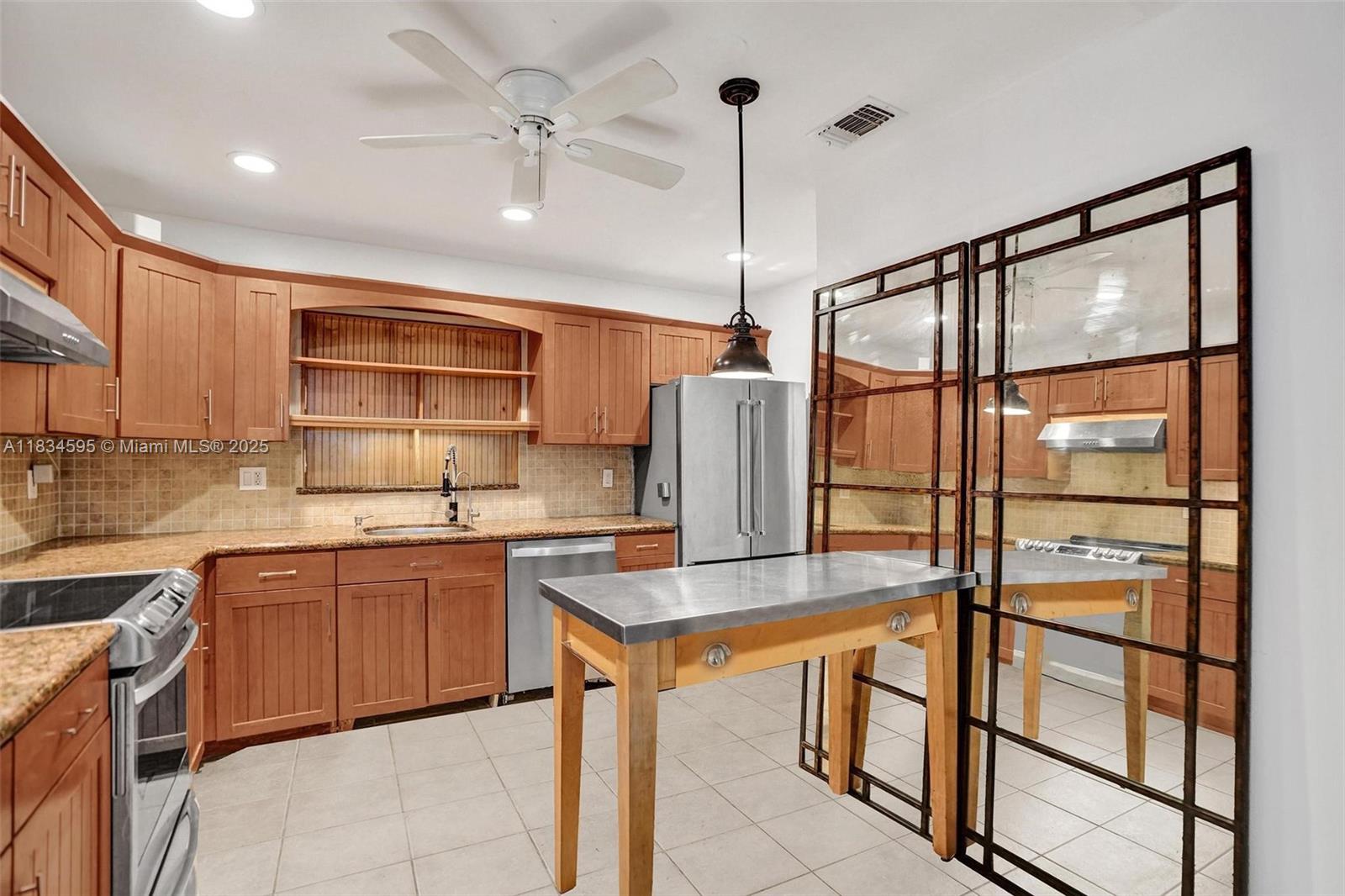 2200 NE 19th Ave, Wilton Manors, Florida image 12