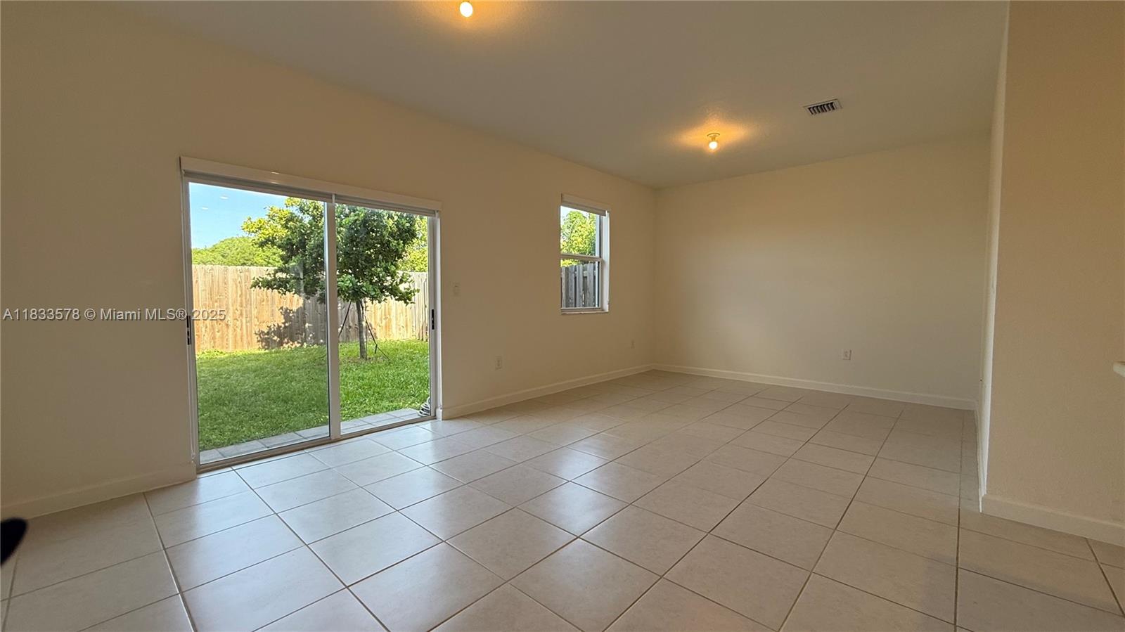 1150 SE 26th Ter, Homestead, Florida image 4