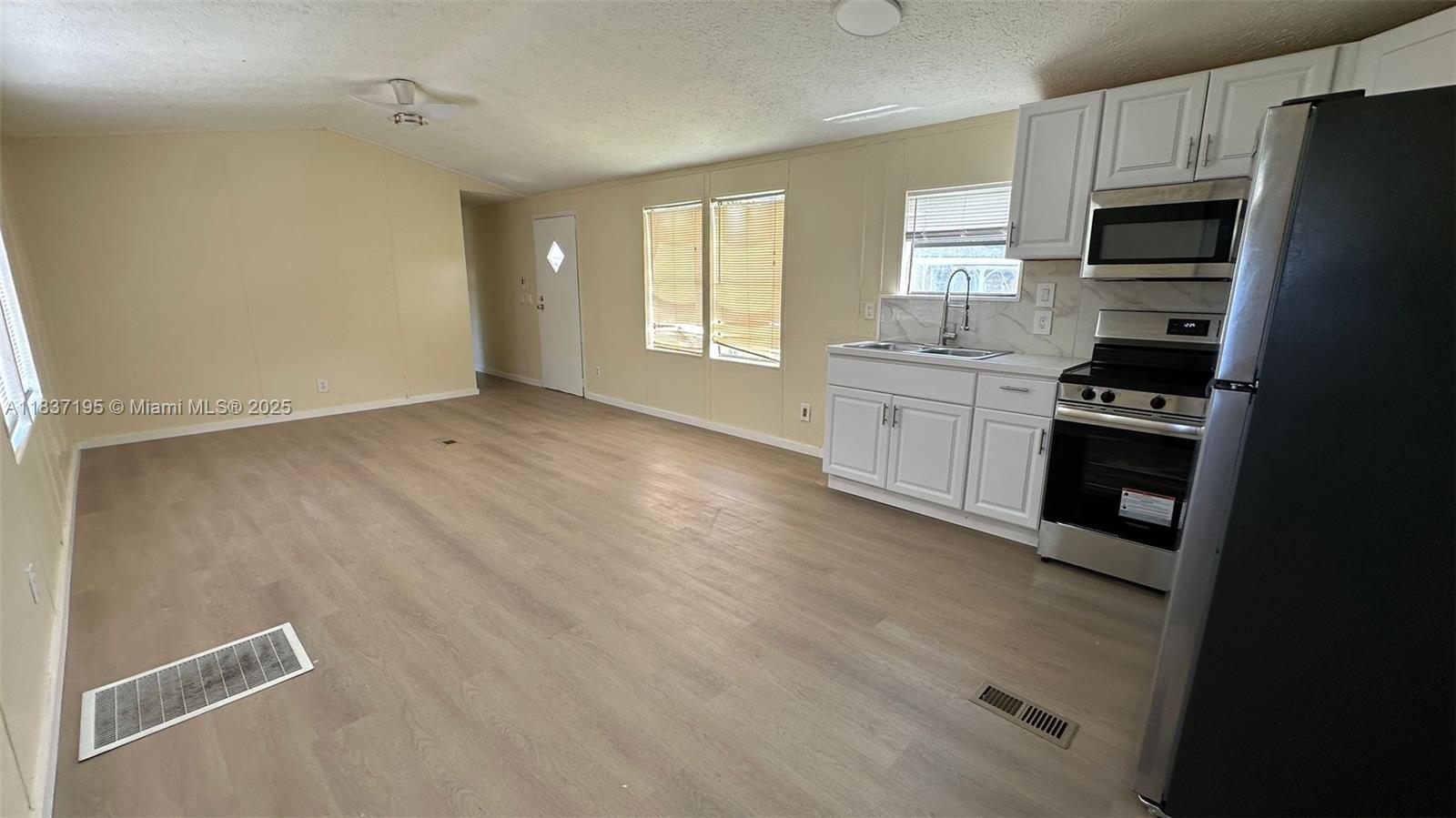 35250 SW 177th Ct 206, Homestead, Florida image 3