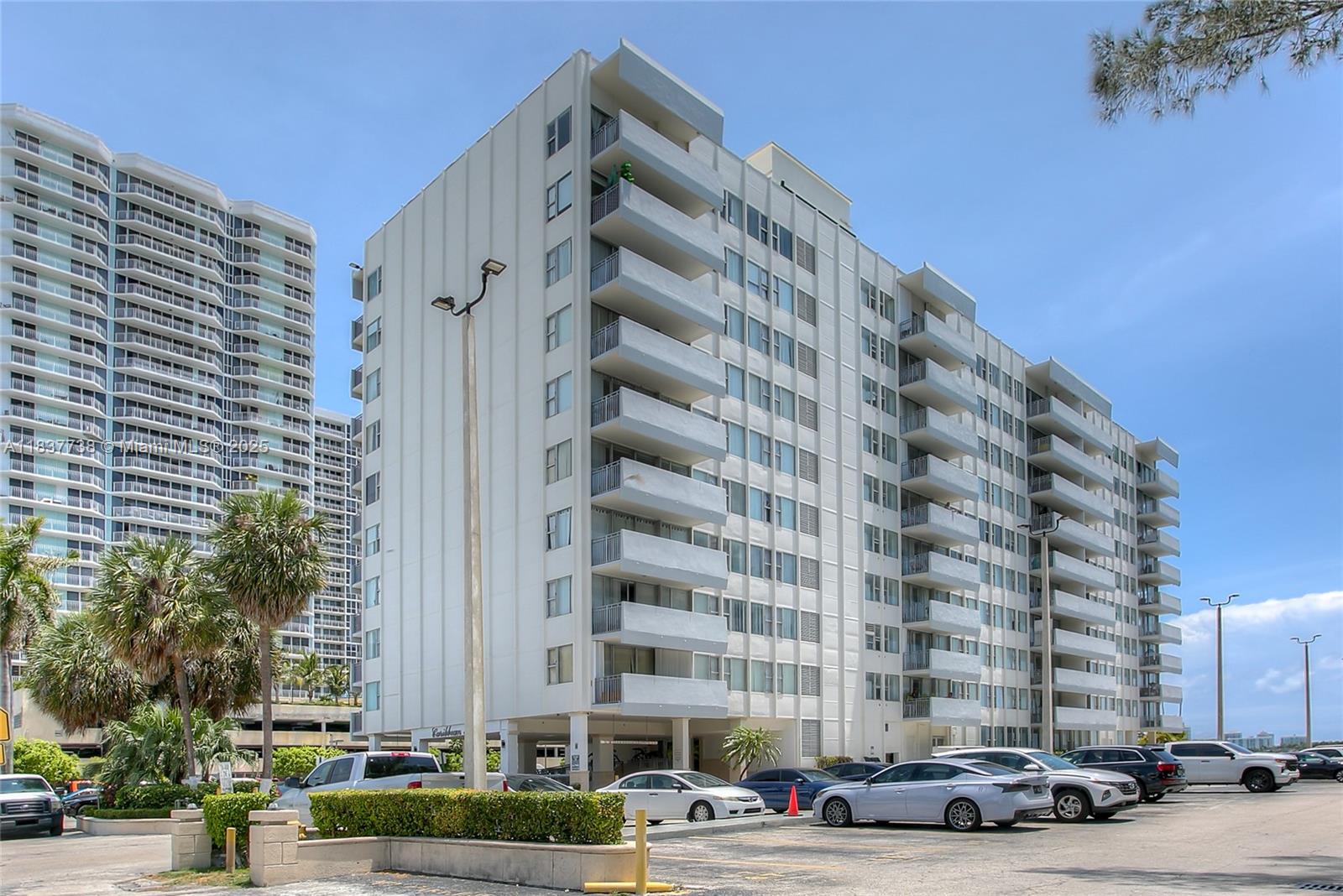 7545 E Treasure Dr #7H, North Bay Village, Florida image 1
