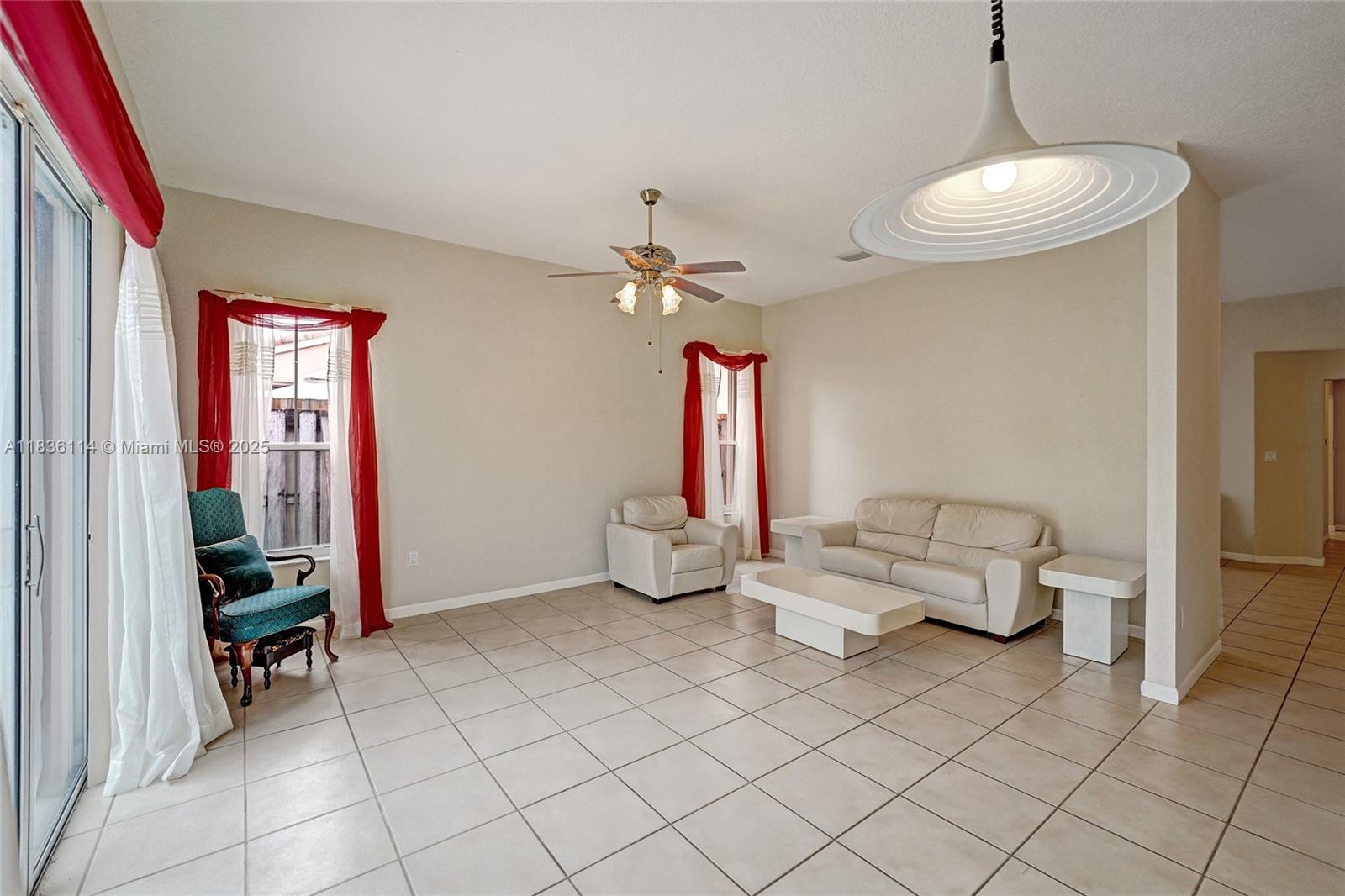 14125 S Cypress Cove Cir, Davie, Florida image 16