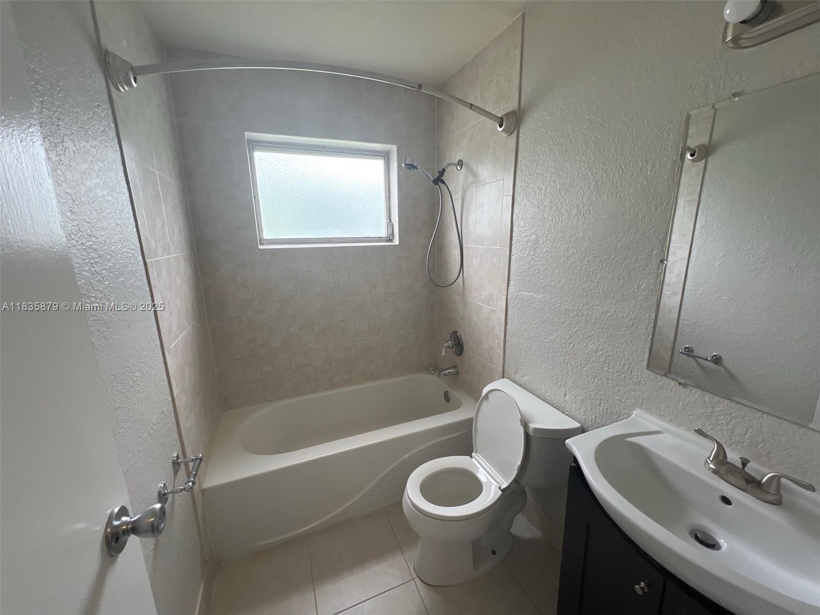 6837 NW 28th St, Sunrise, Florida image 13