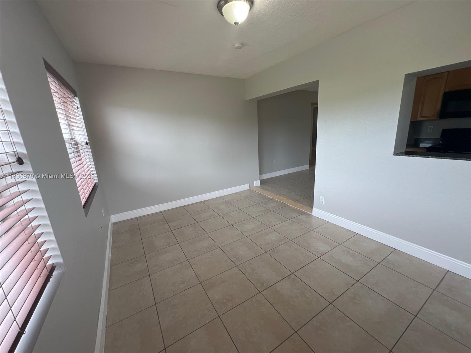 6837 NW 28th St, Sunrise, Florida image 17