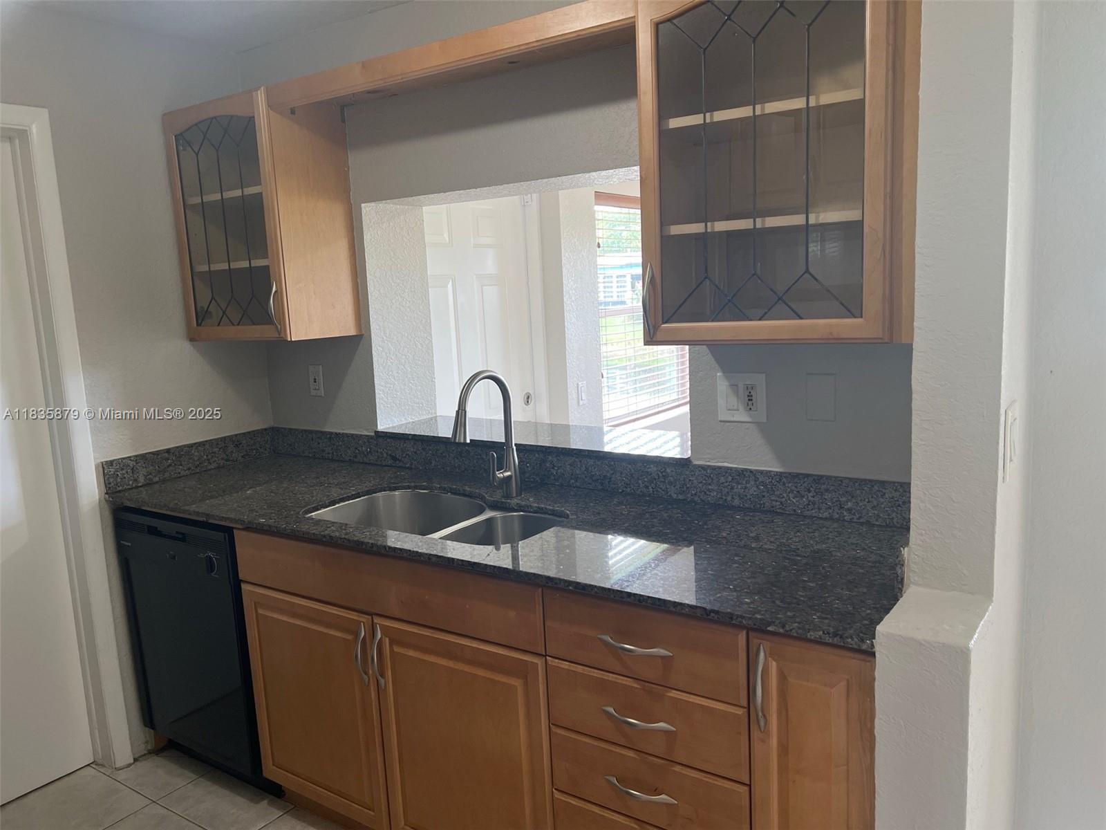 6837 NW 28th St, Sunrise, Florida image 5
