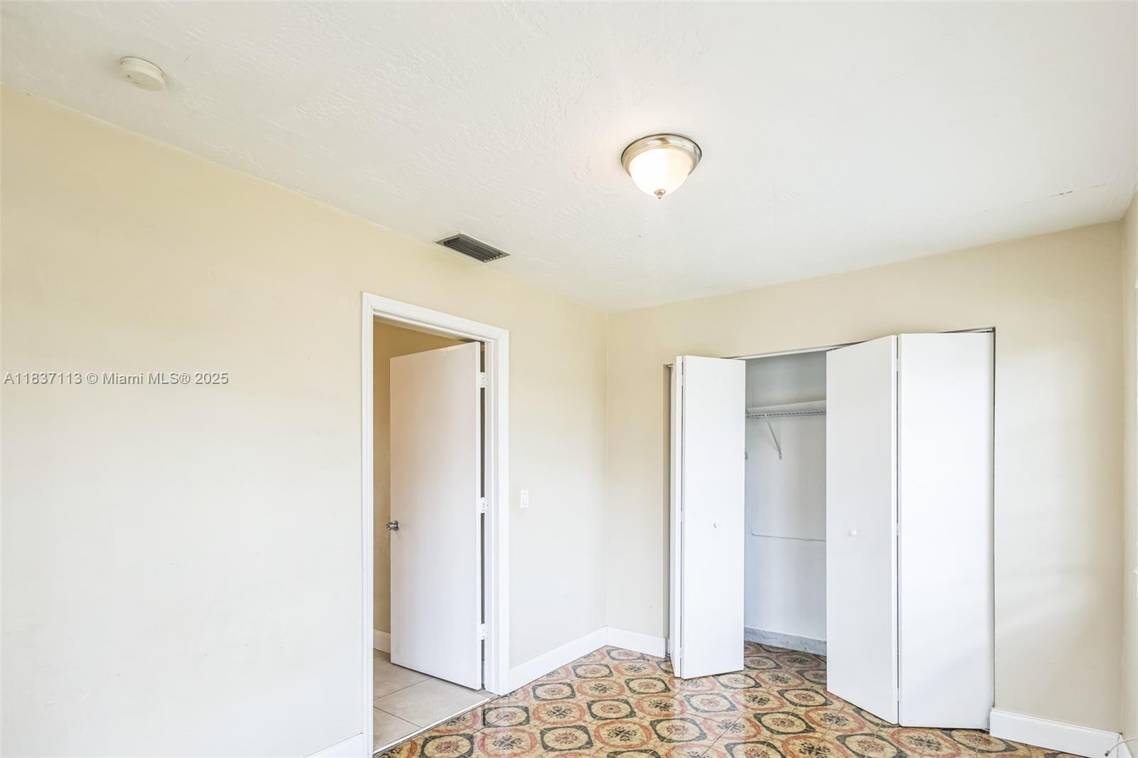 8361 NW 28th Pl, Sunrise, Florida image 11