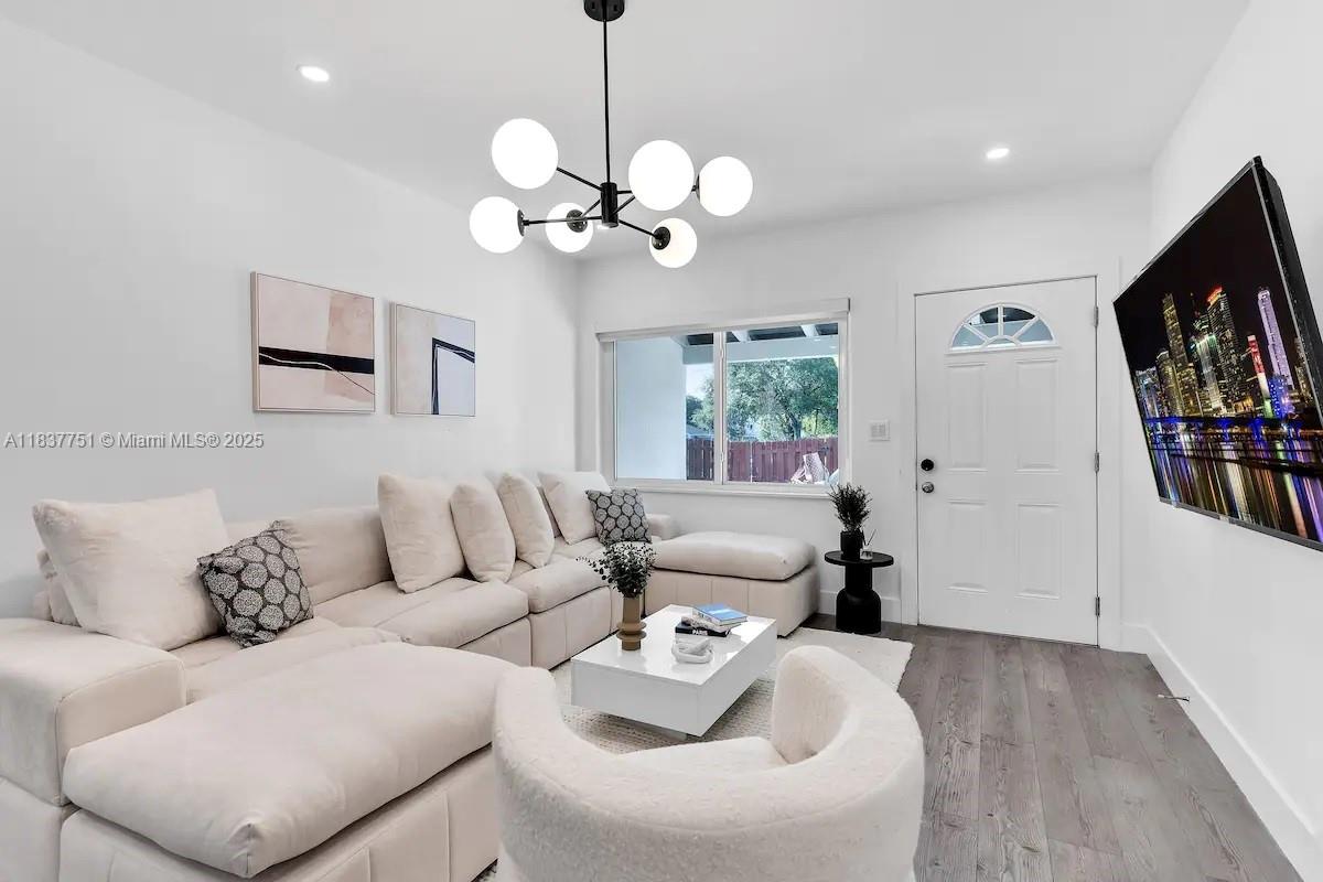 Property photo # 0