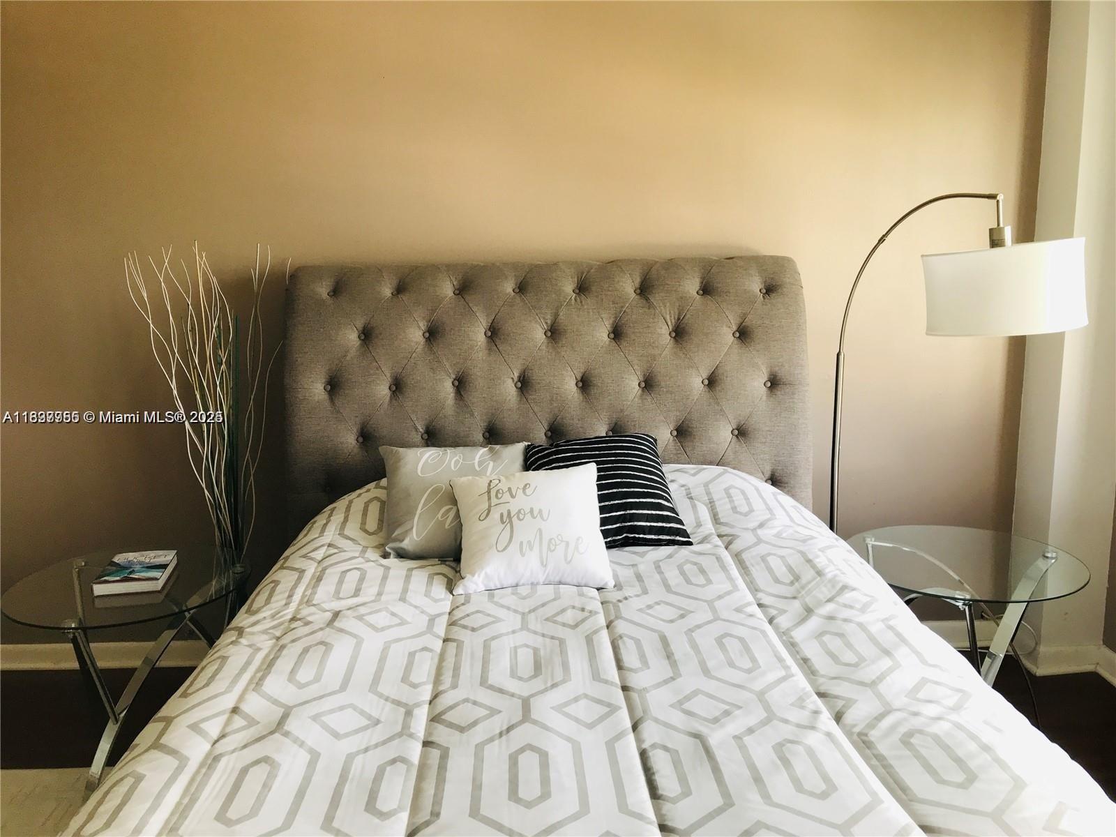 2780 NE 183rd St #2015, Aventura, Florida image 12
