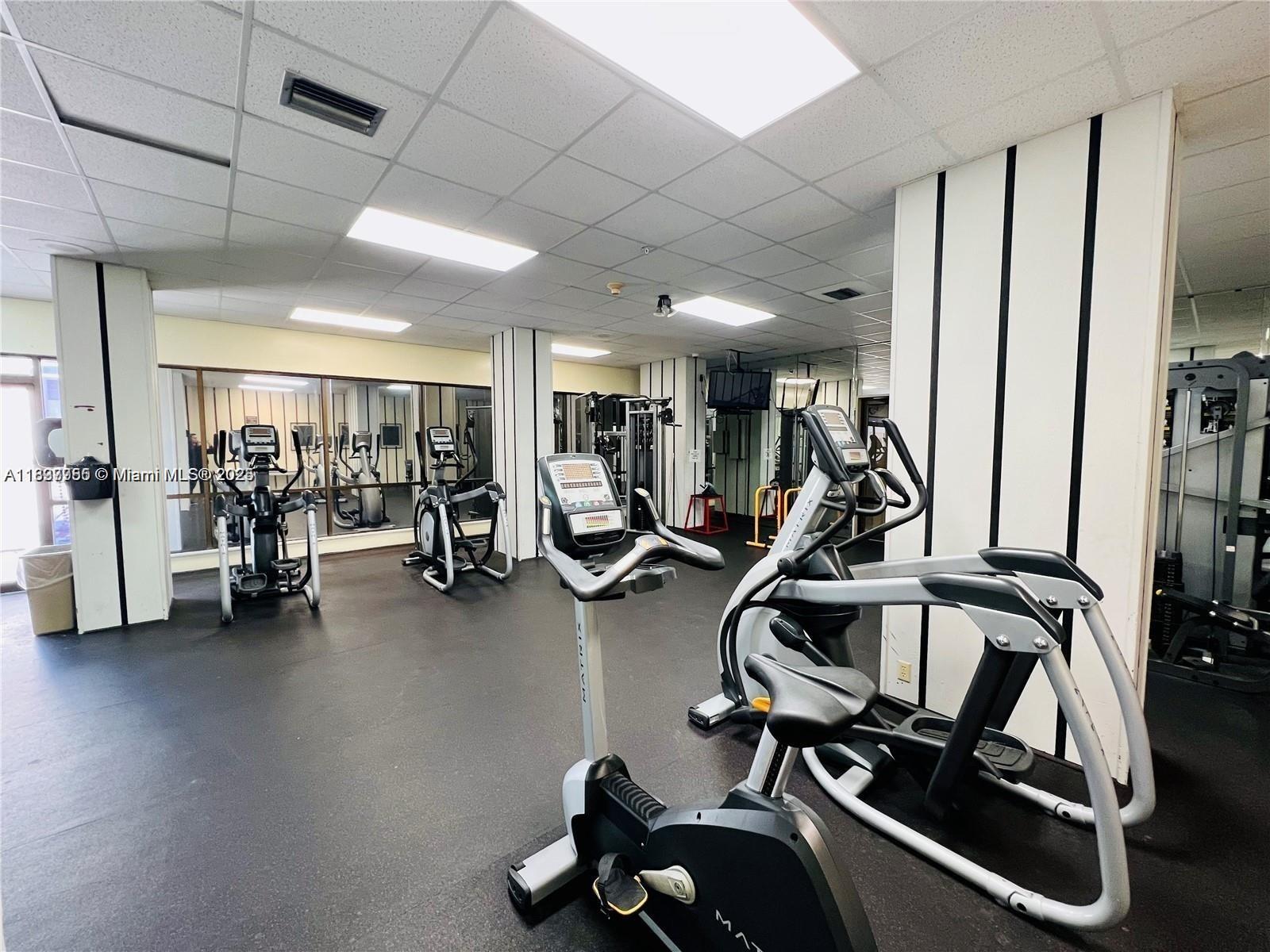 2780 NE 183rd St #2015, Aventura, Florida image 21