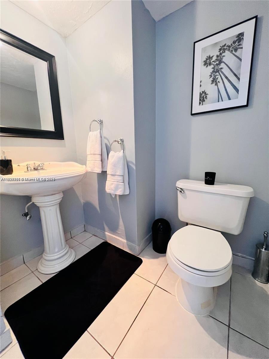 2780 NE 183rd St #2015, Aventura, Florida image 9