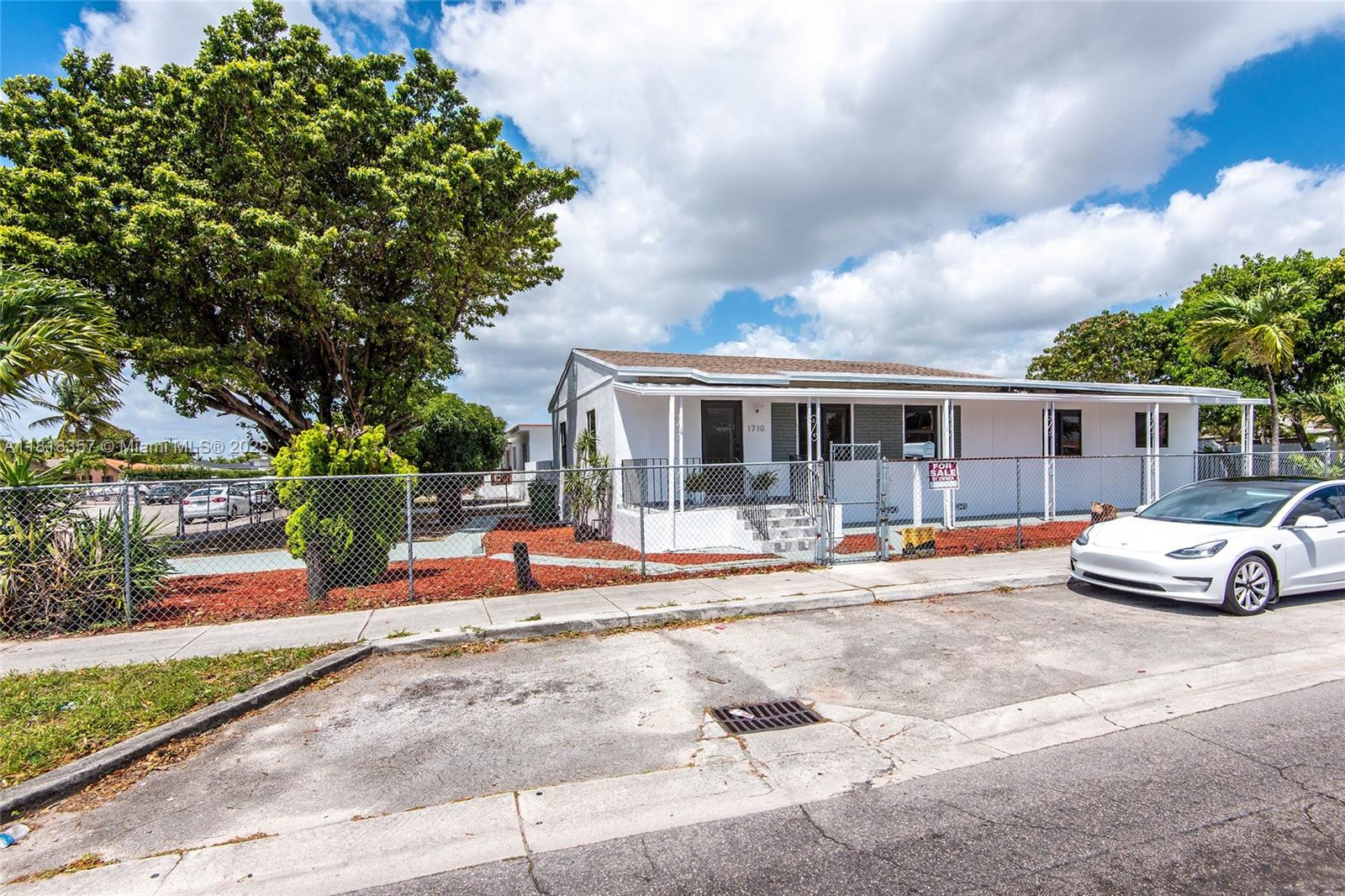 Property photo # 4