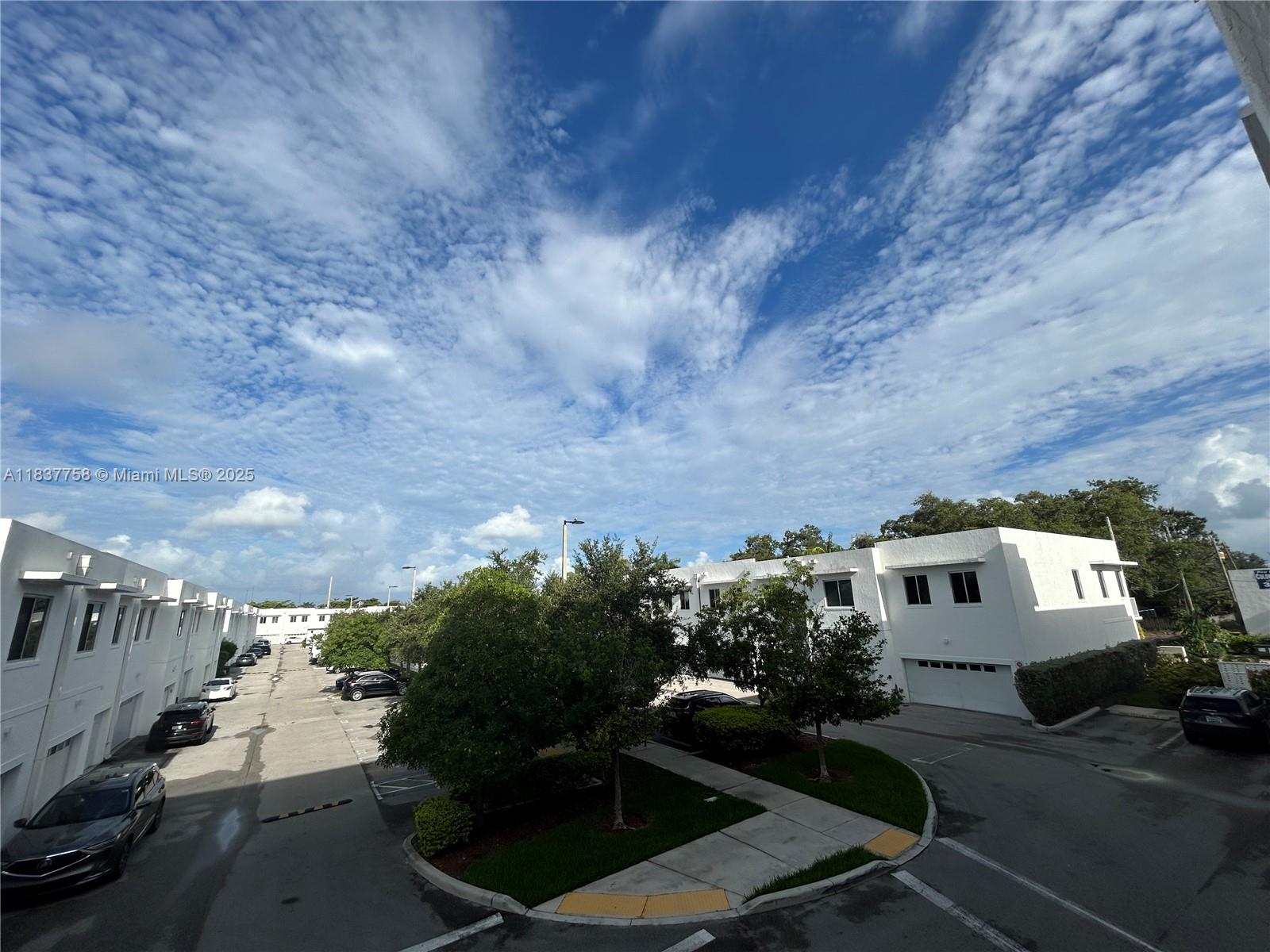 2651 NE 212th Terr #202, Aventura, Florida image 16