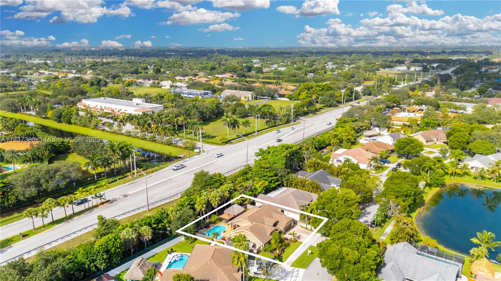 8878 SW 59th St, Cooper City, Florida image 35
